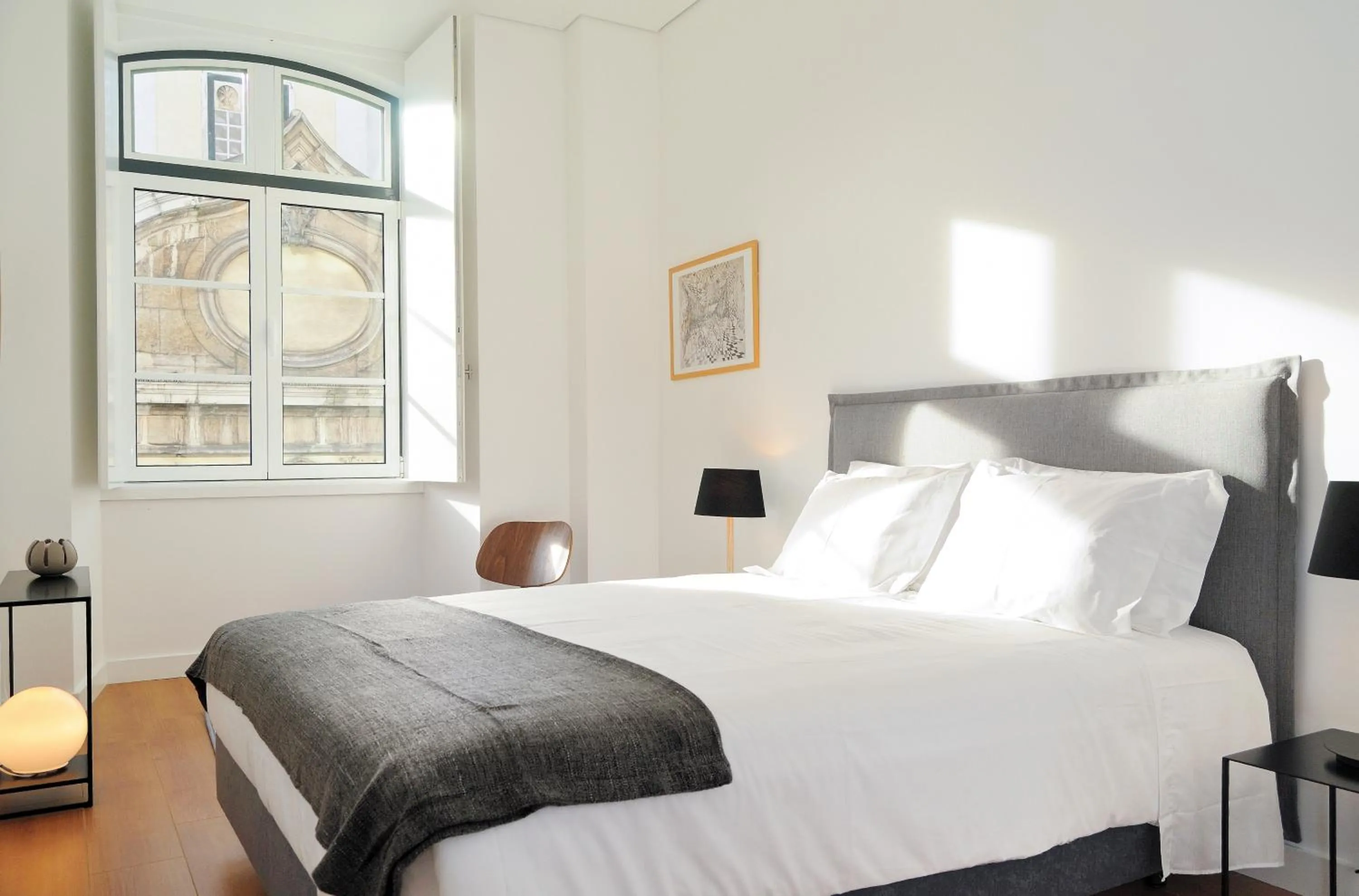 Bedroom, Bed in Lisbon Serviced Apartments - Baixa Castelo
