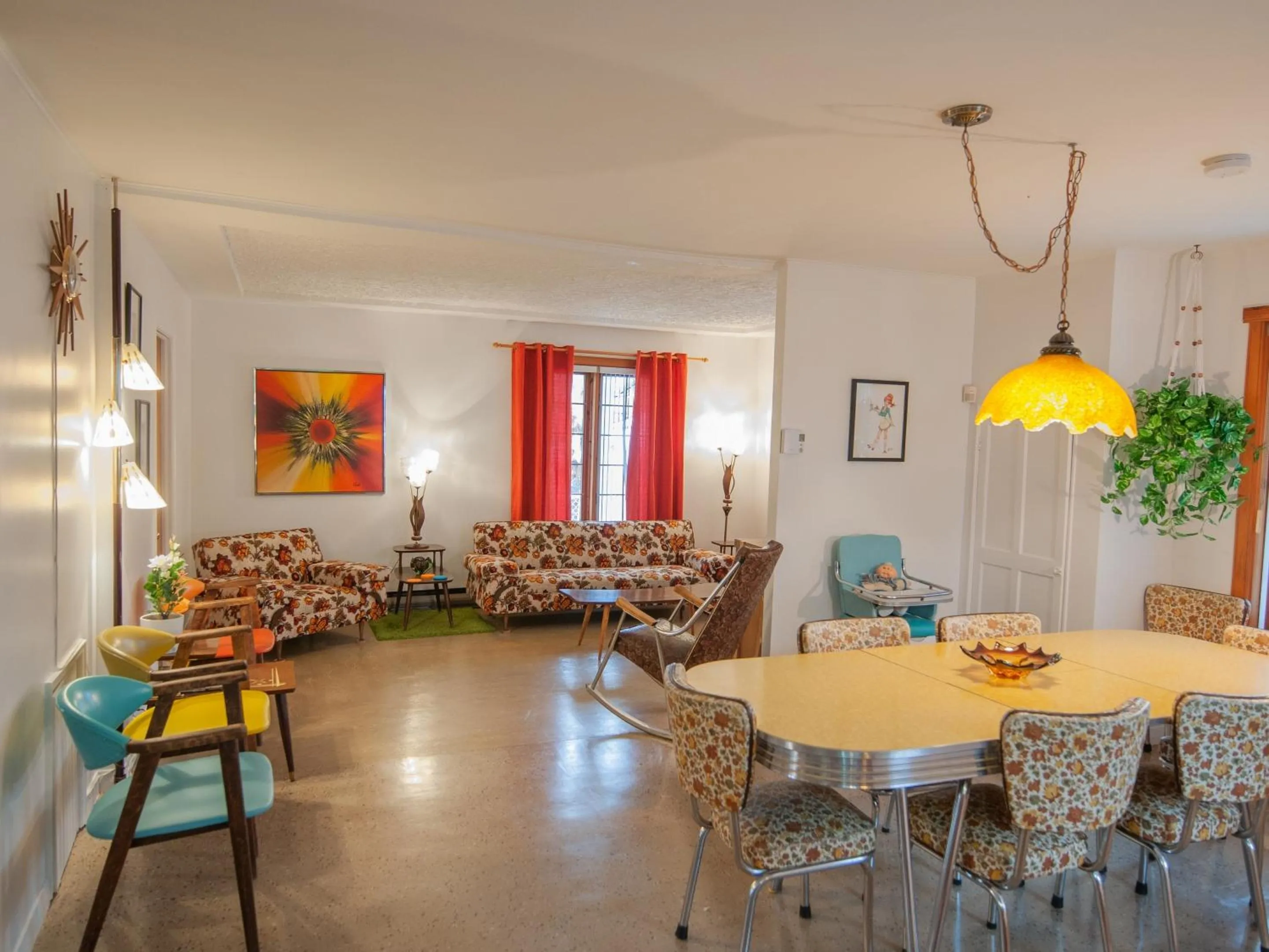 Living room in La Maison Gagnon
