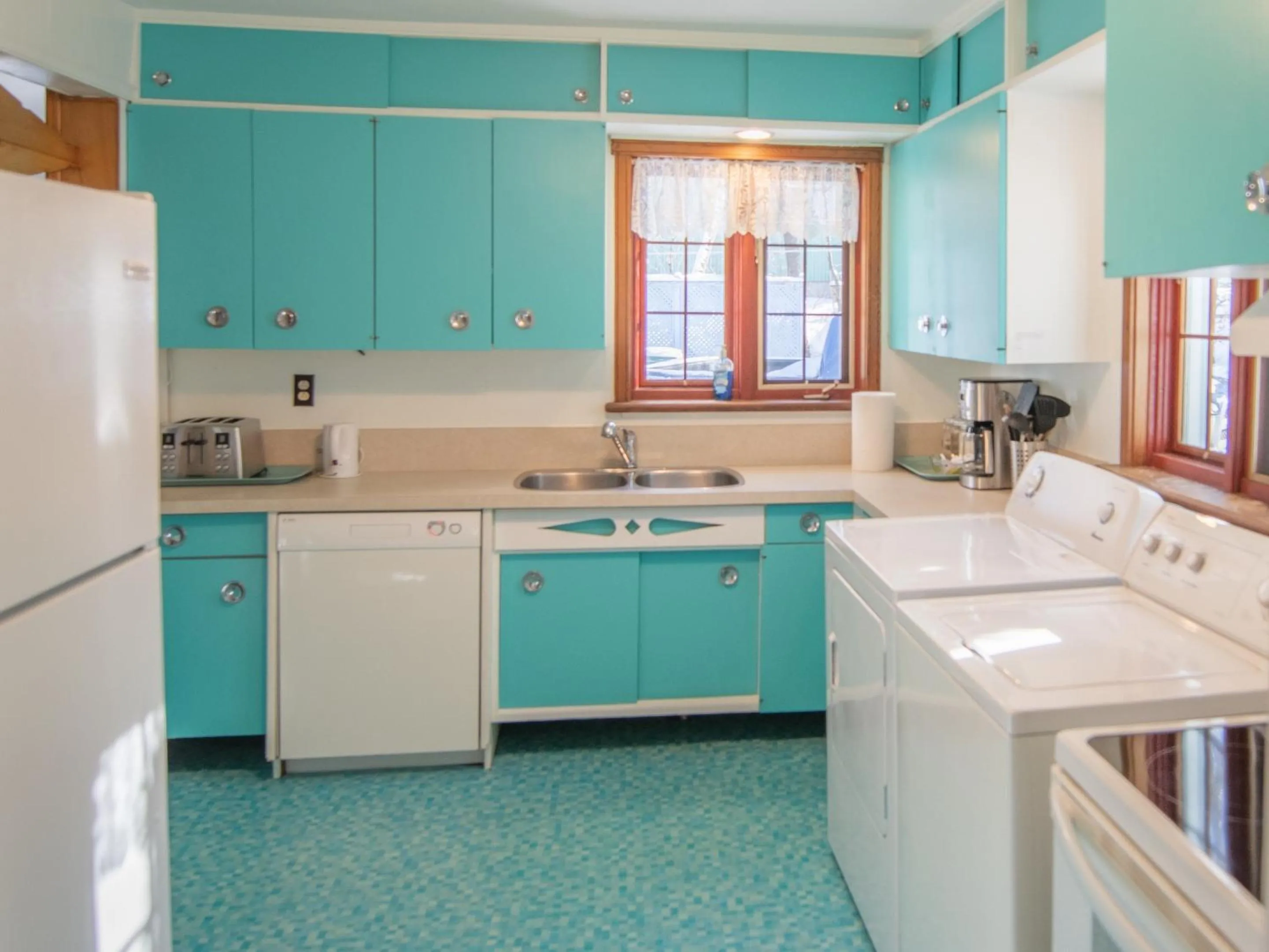 Kitchen or kitchenette in La Maison Gagnon