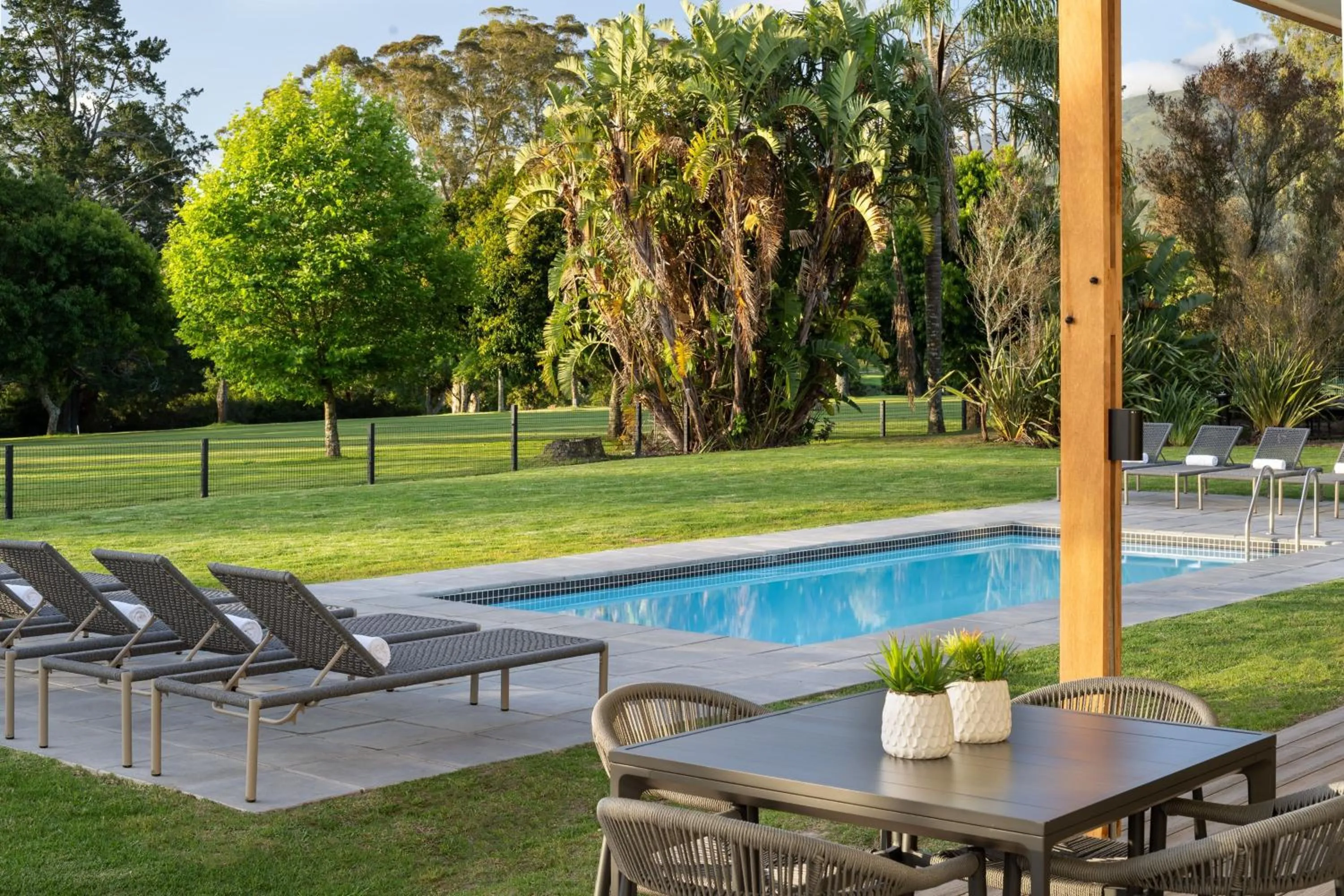 Area and facilities in Protea Hotel by Marriott George King George