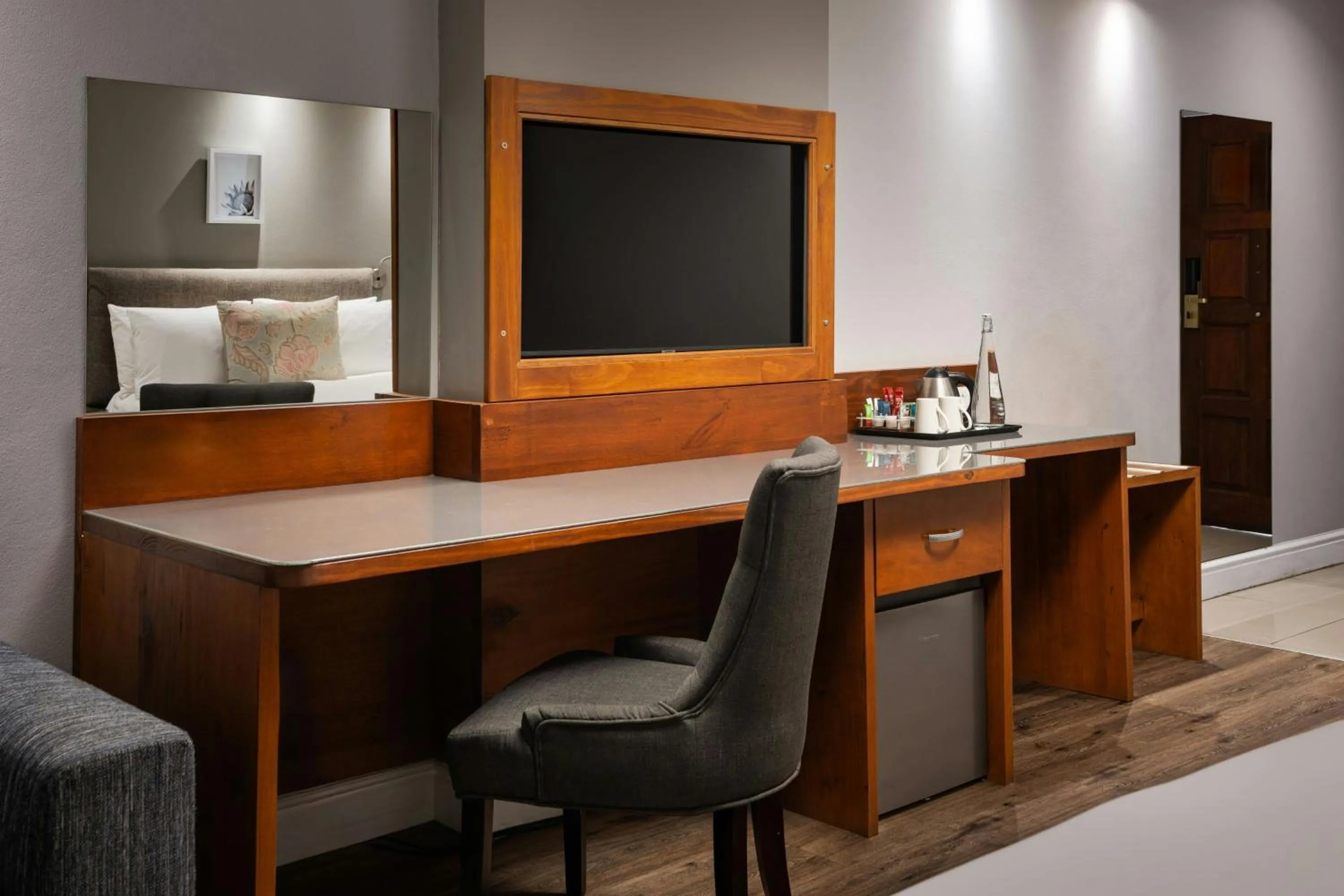 Photo of the whole room in Protea Hotel by Marriott George King George