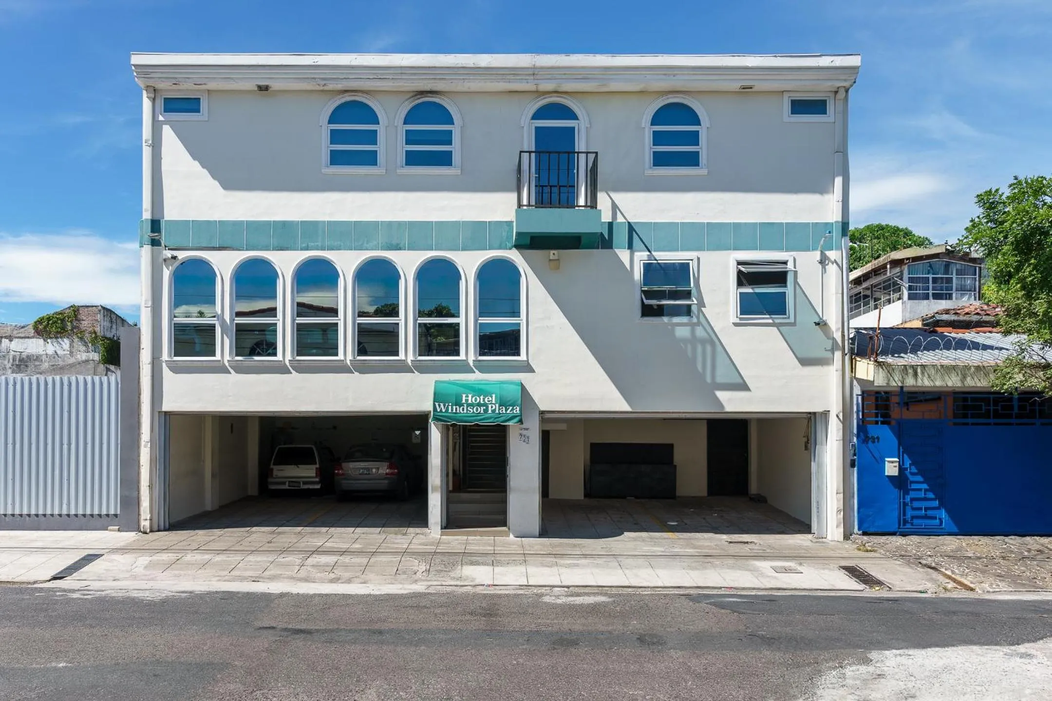 Property building in Hotel Windsor Plaza