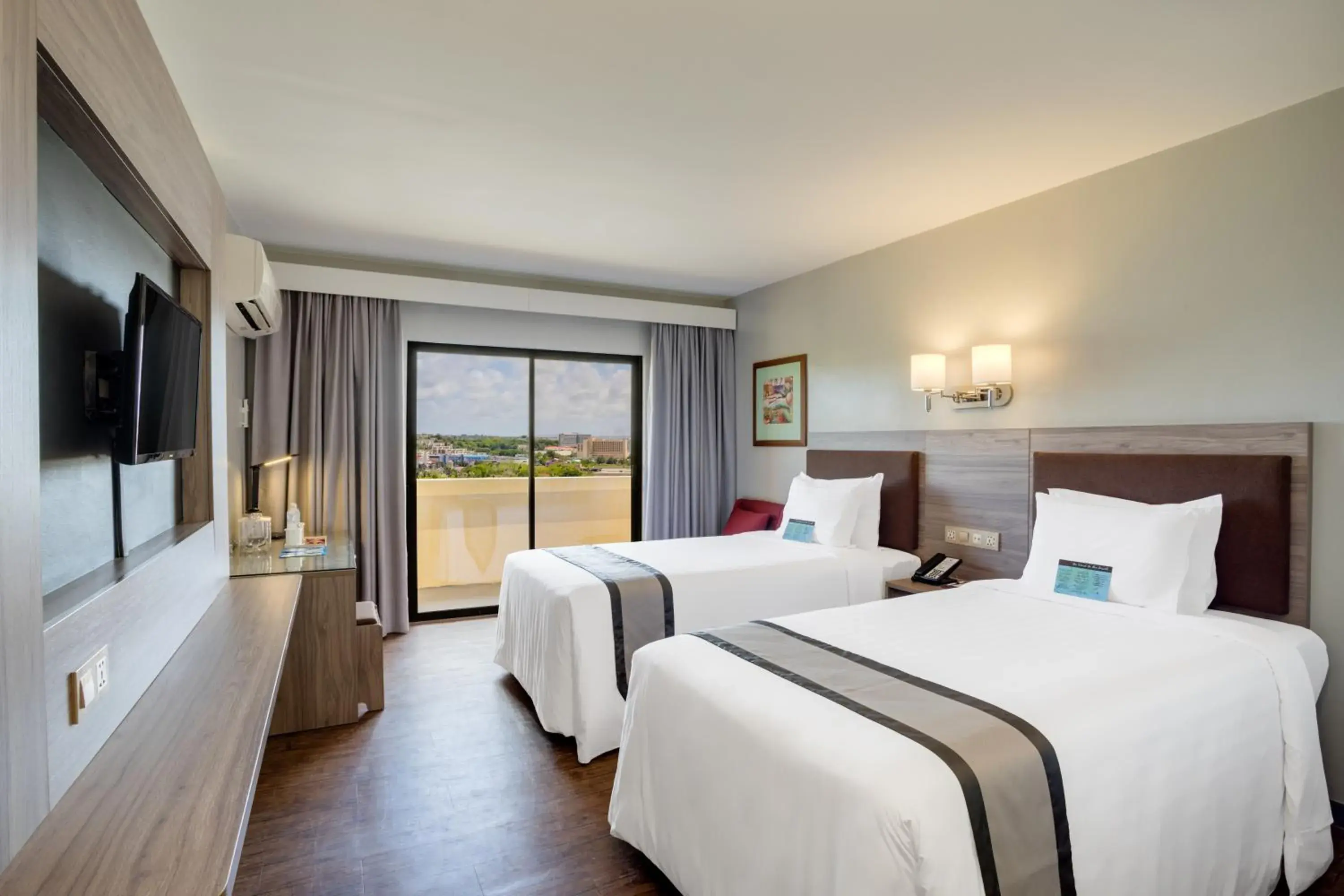 Bed in Guam Plaza Resort Bed in Guam Plaza Resort