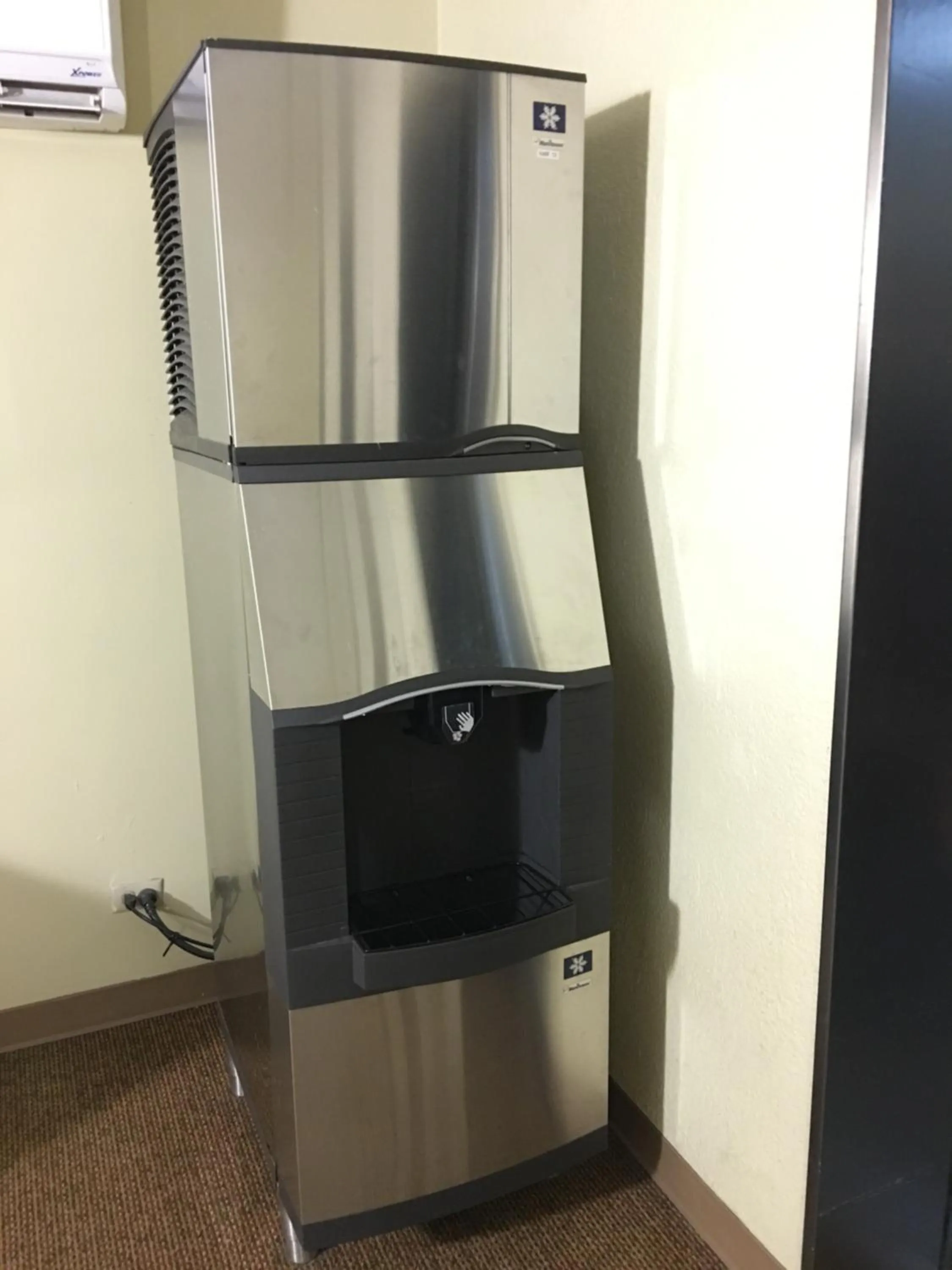 Area and facilities in Guam Plaza Resort