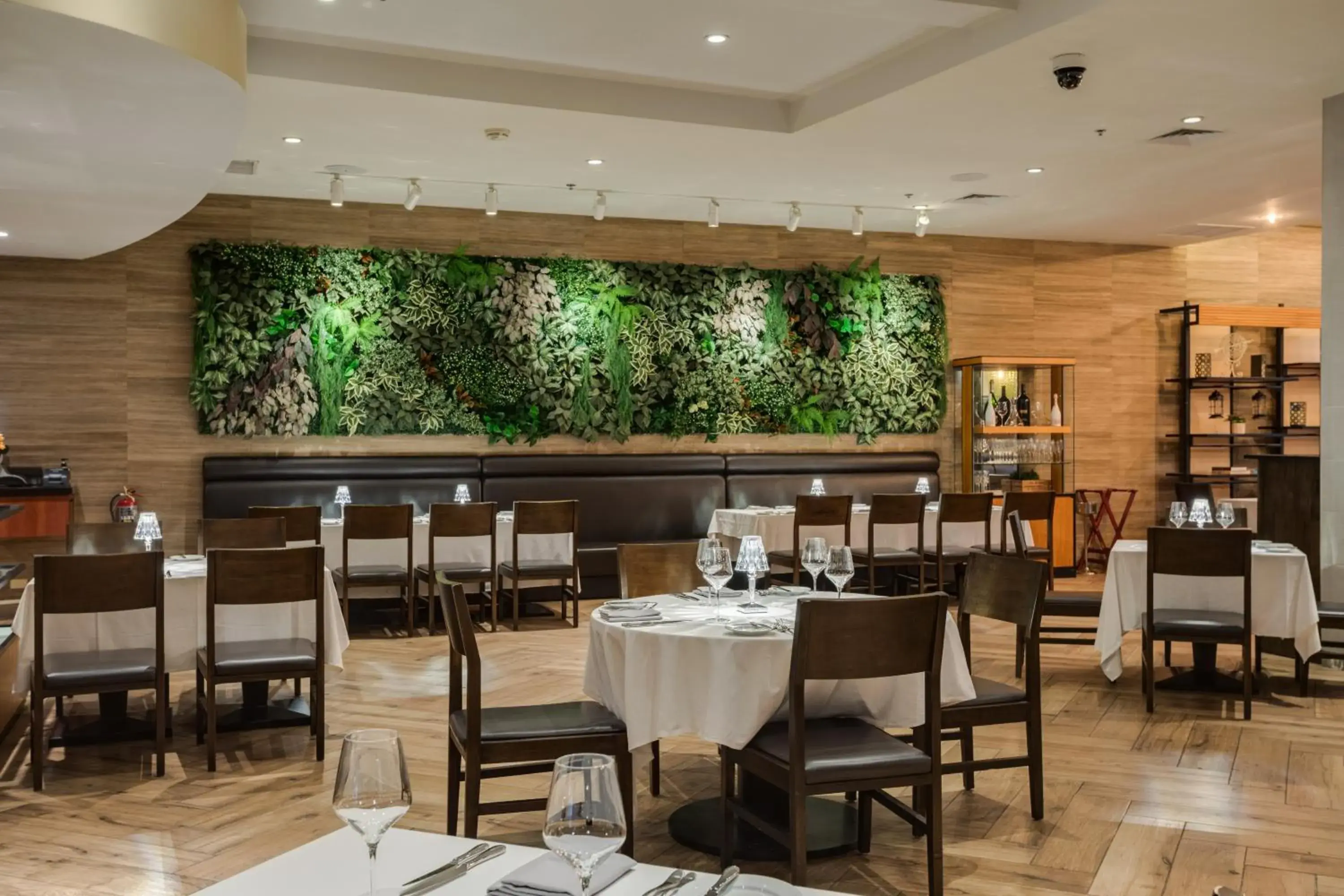 Restaurant/places to eat in Guam Plaza Resort Restaurant/places to eat in Guam Plaza Resort