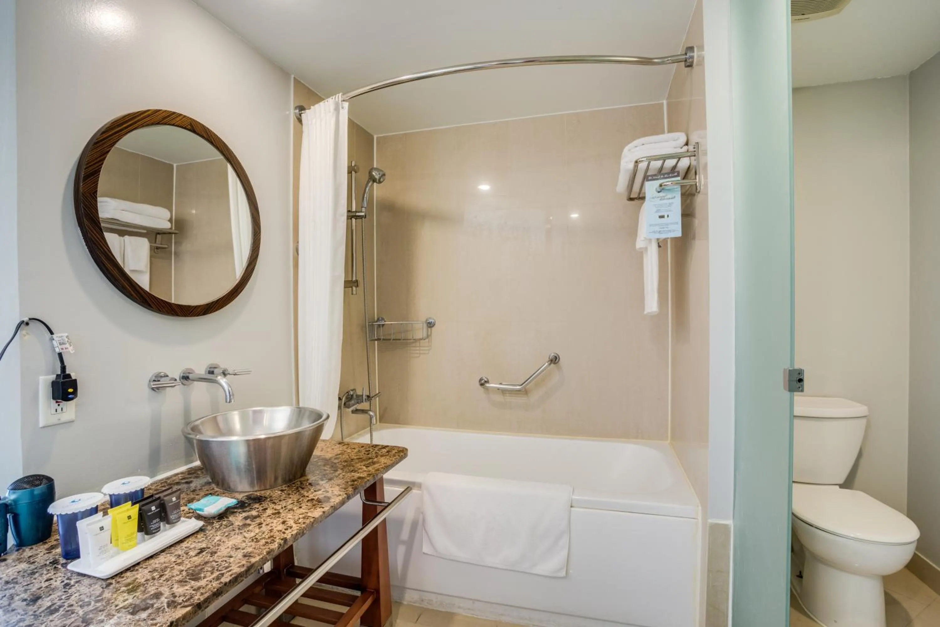 Toilet in Guam Plaza Resort