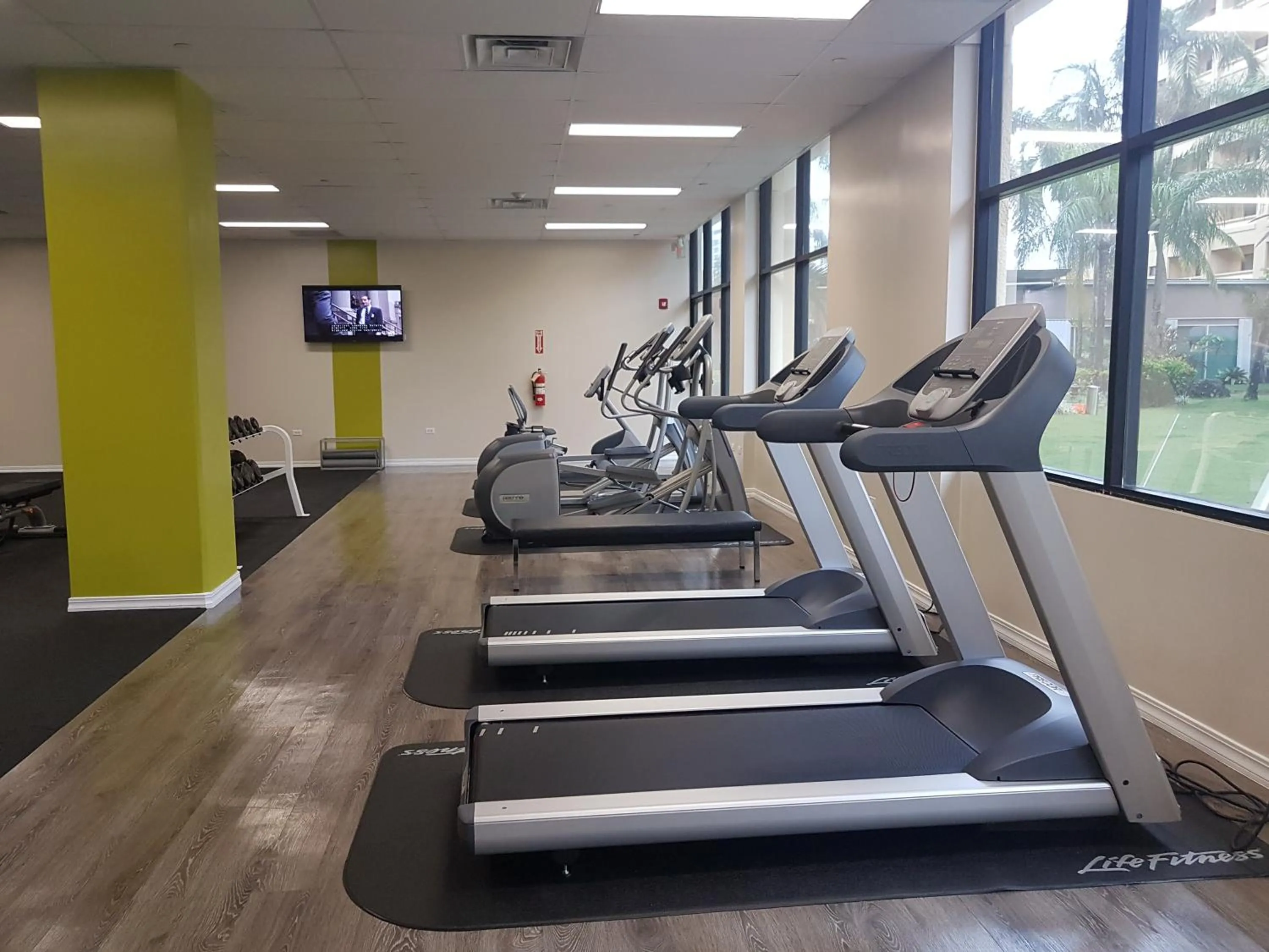 Fitness centre/facilities in Guam Plaza Resort