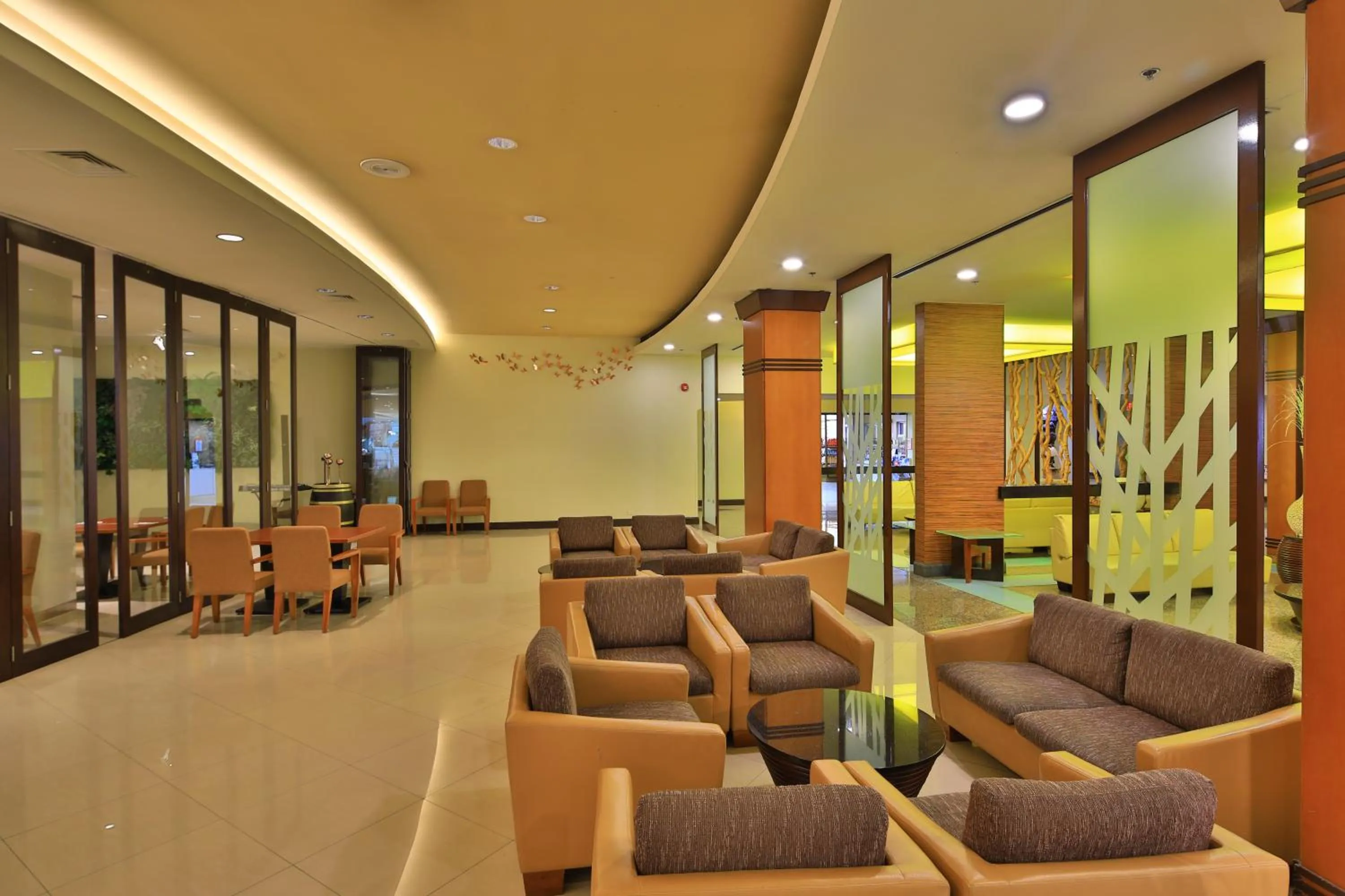 Restaurant/places to eat in Guam Plaza Resort