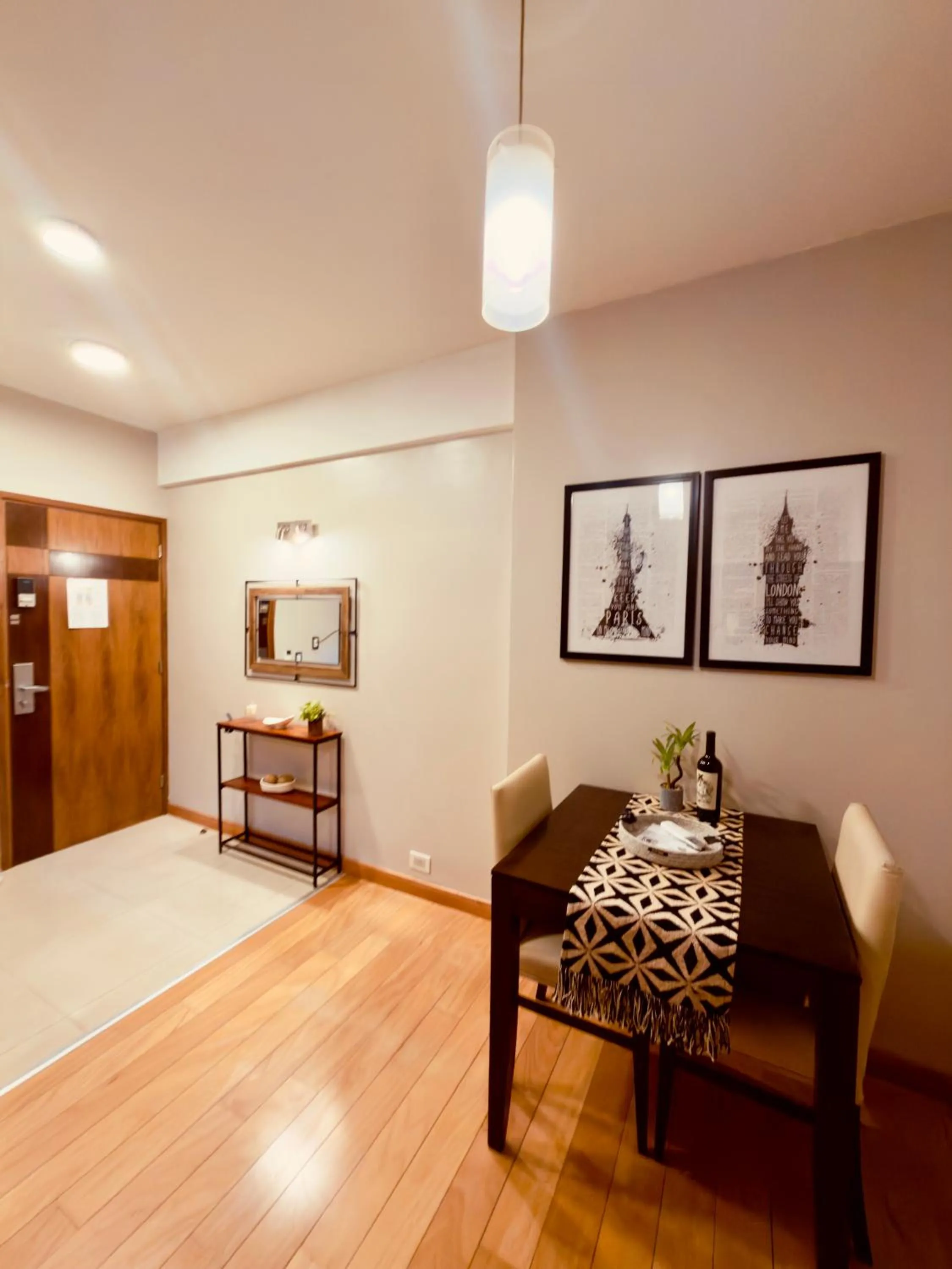 Dining area in Del Bono Suites