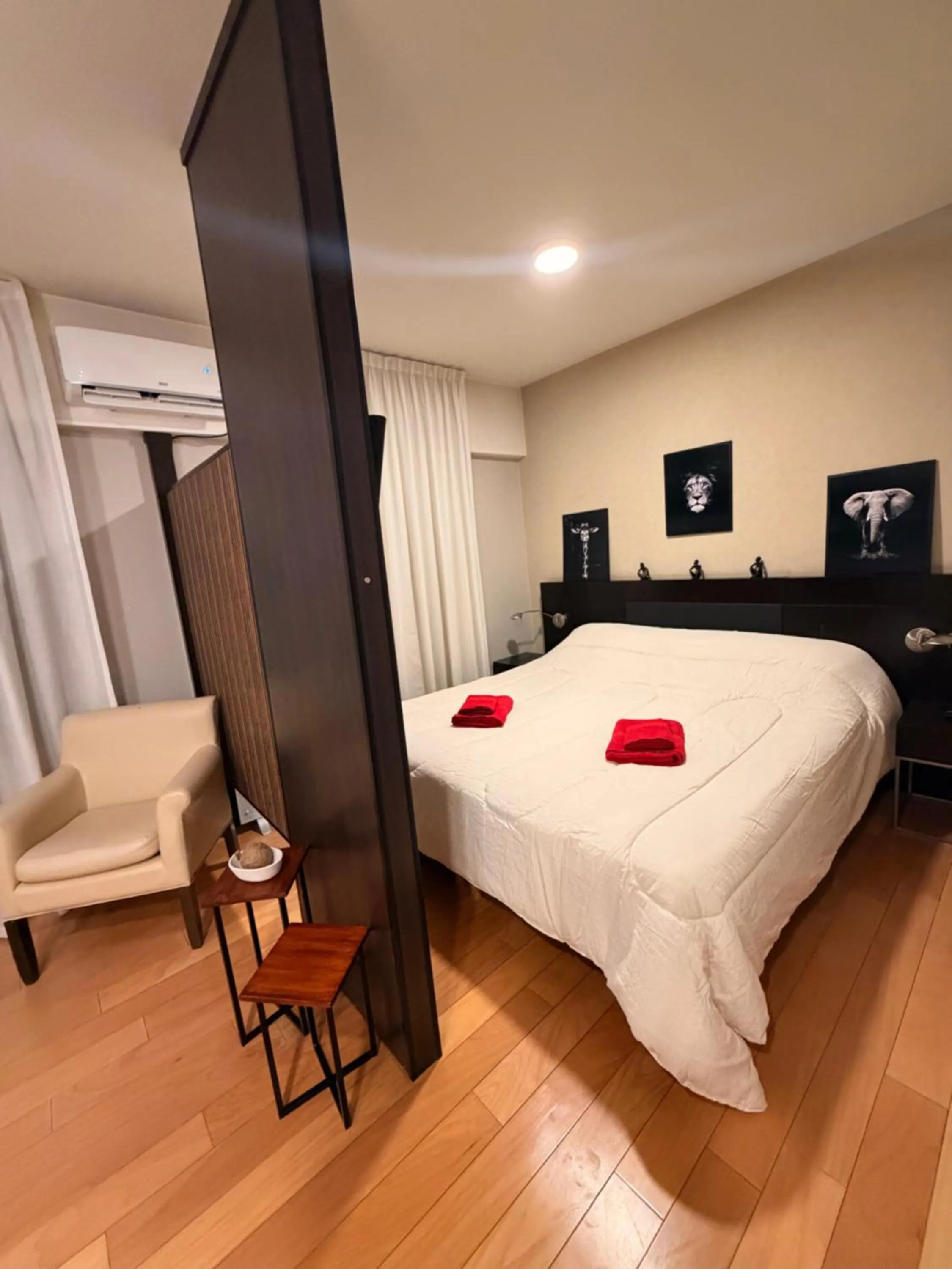 Photo of the whole room, Bed in Del Bono Suites