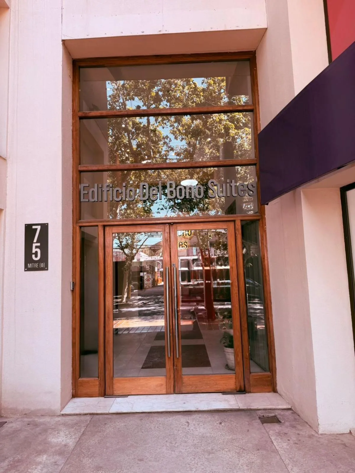 Property building in Del Bono Suites
