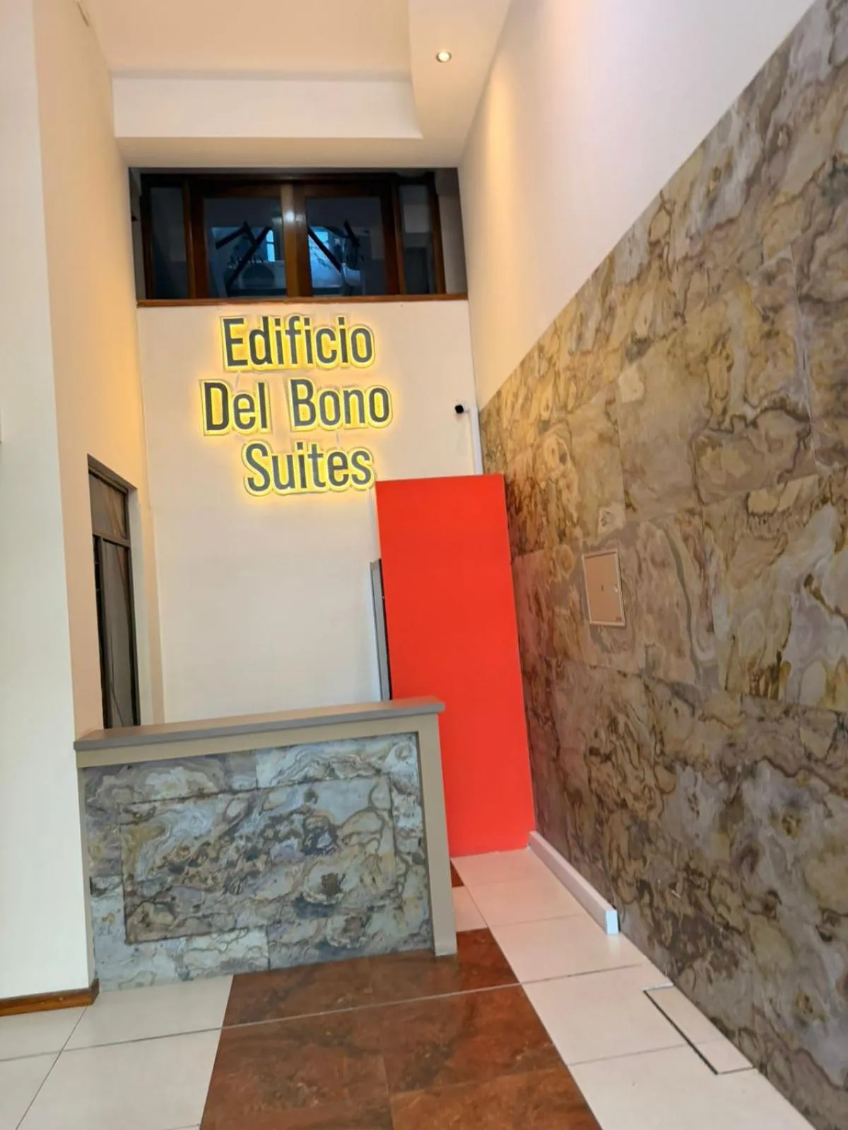 Property building in Del Bono Suites