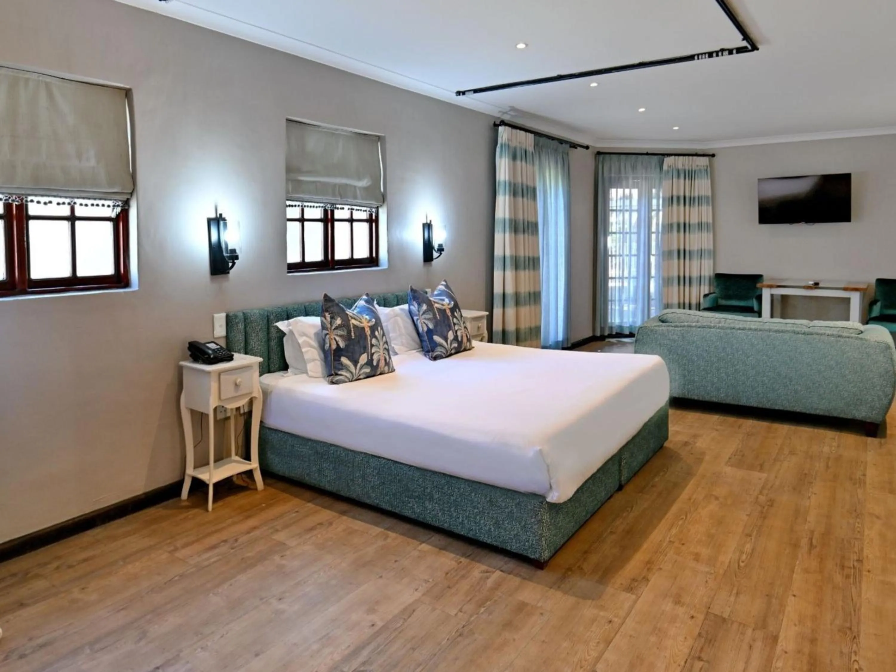 Bed in ANEW Resort Wilderness Garden Route