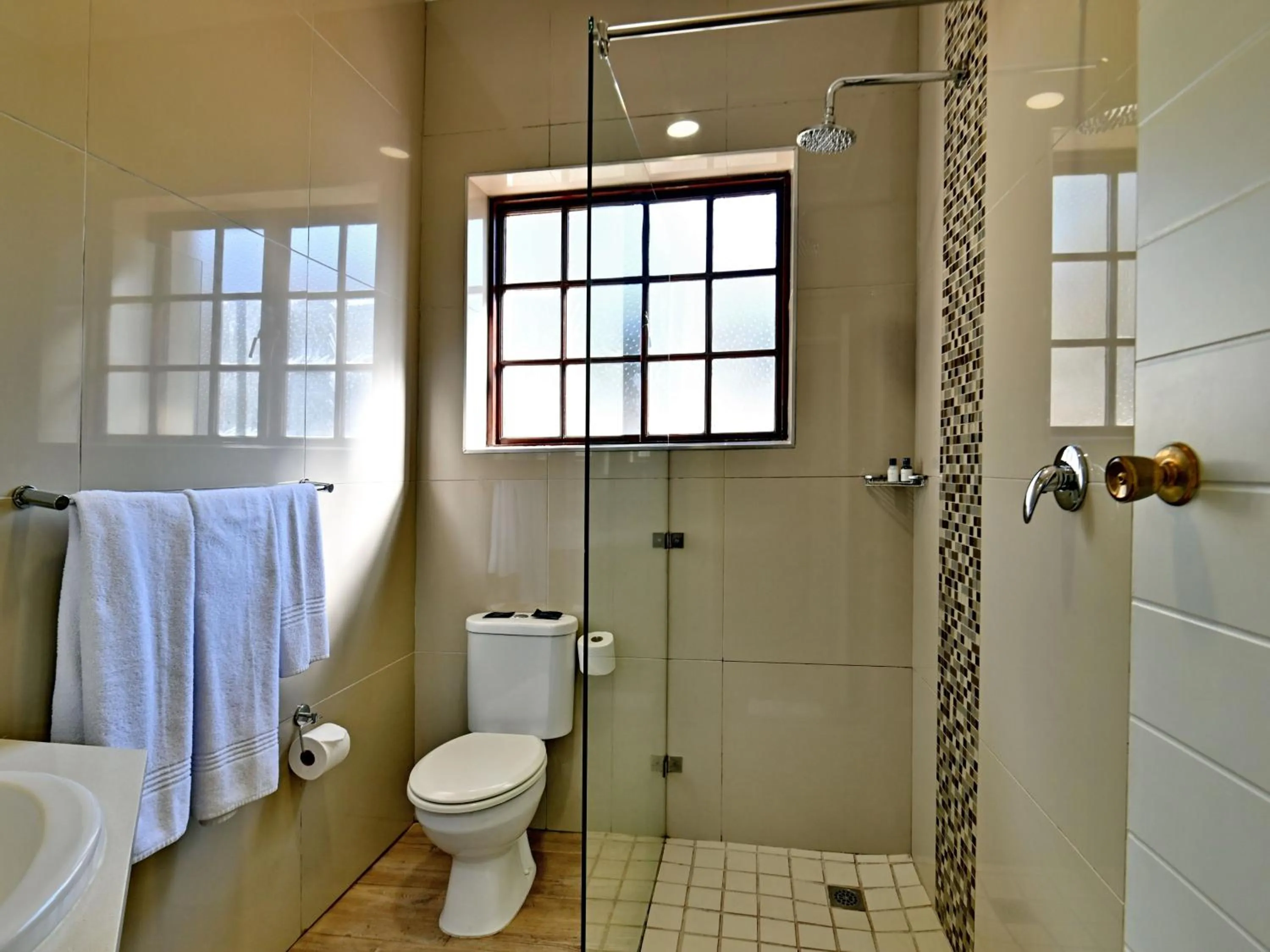 Shower in ANEW Resort Wilderness Garden Route