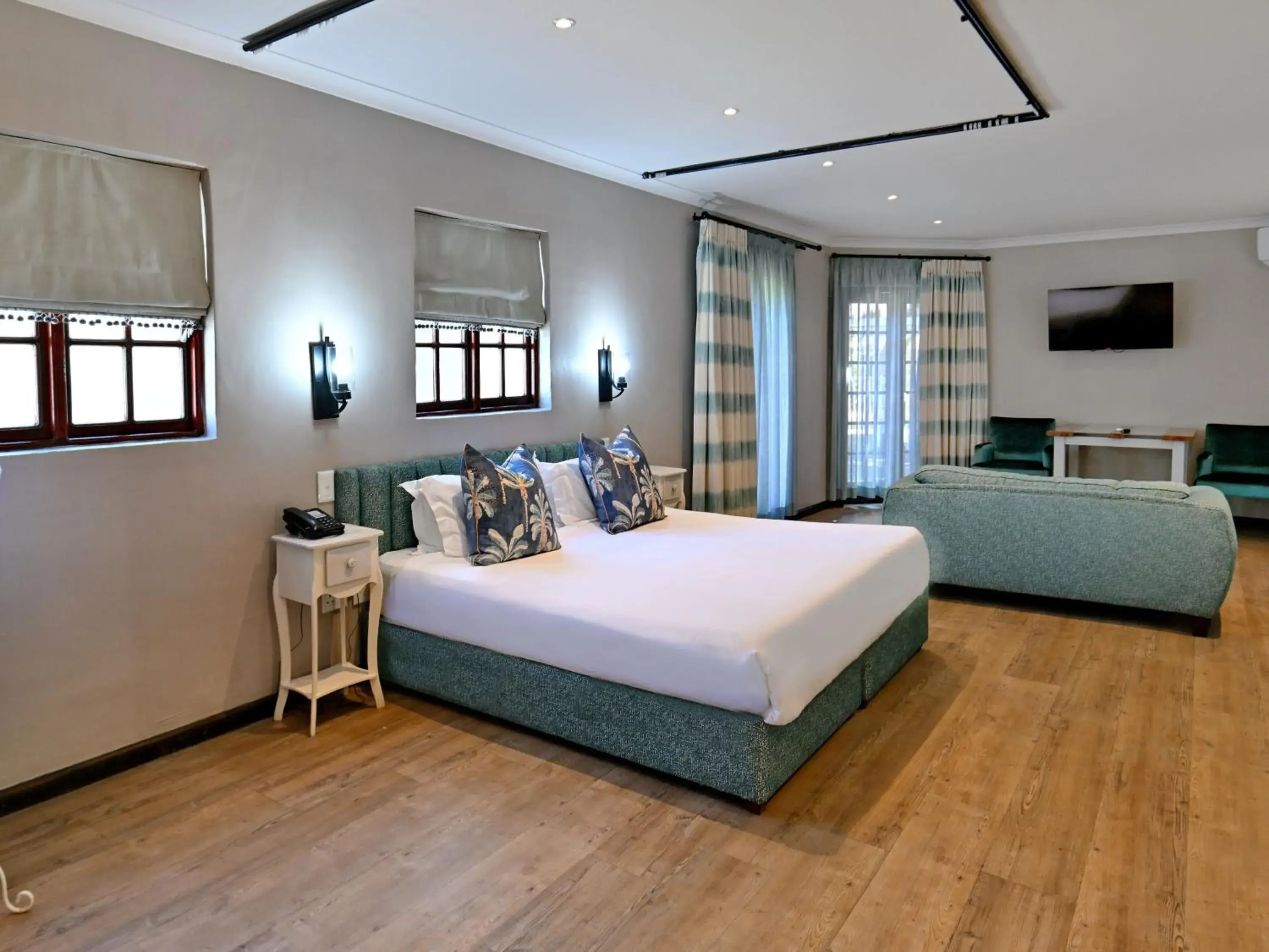 Bed in ANEW Resort Wilderness Garden Route Bed in ANEW Resort Wilderness Garden Route