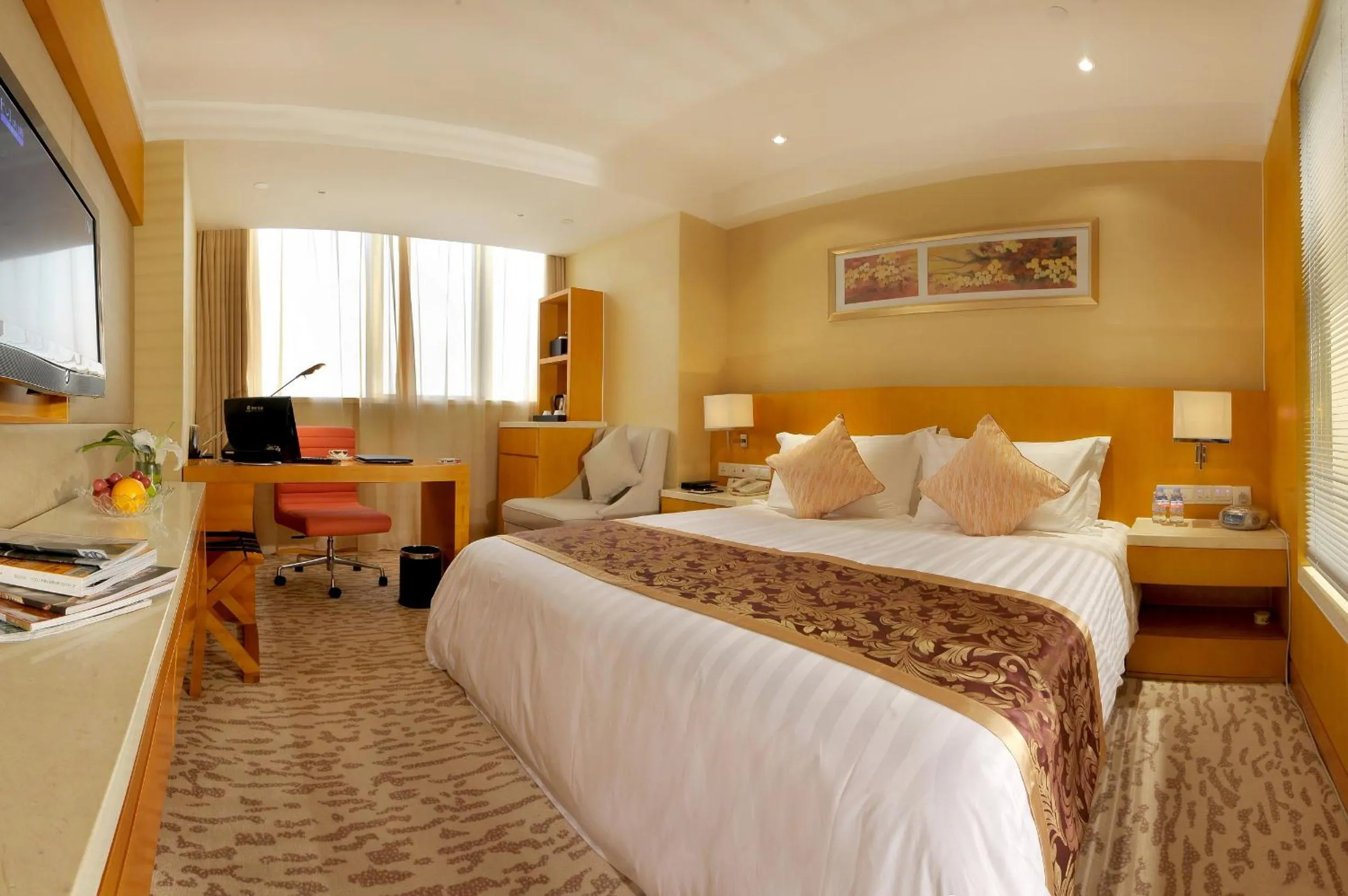 Bedroom in Landison Plaza International Hotel