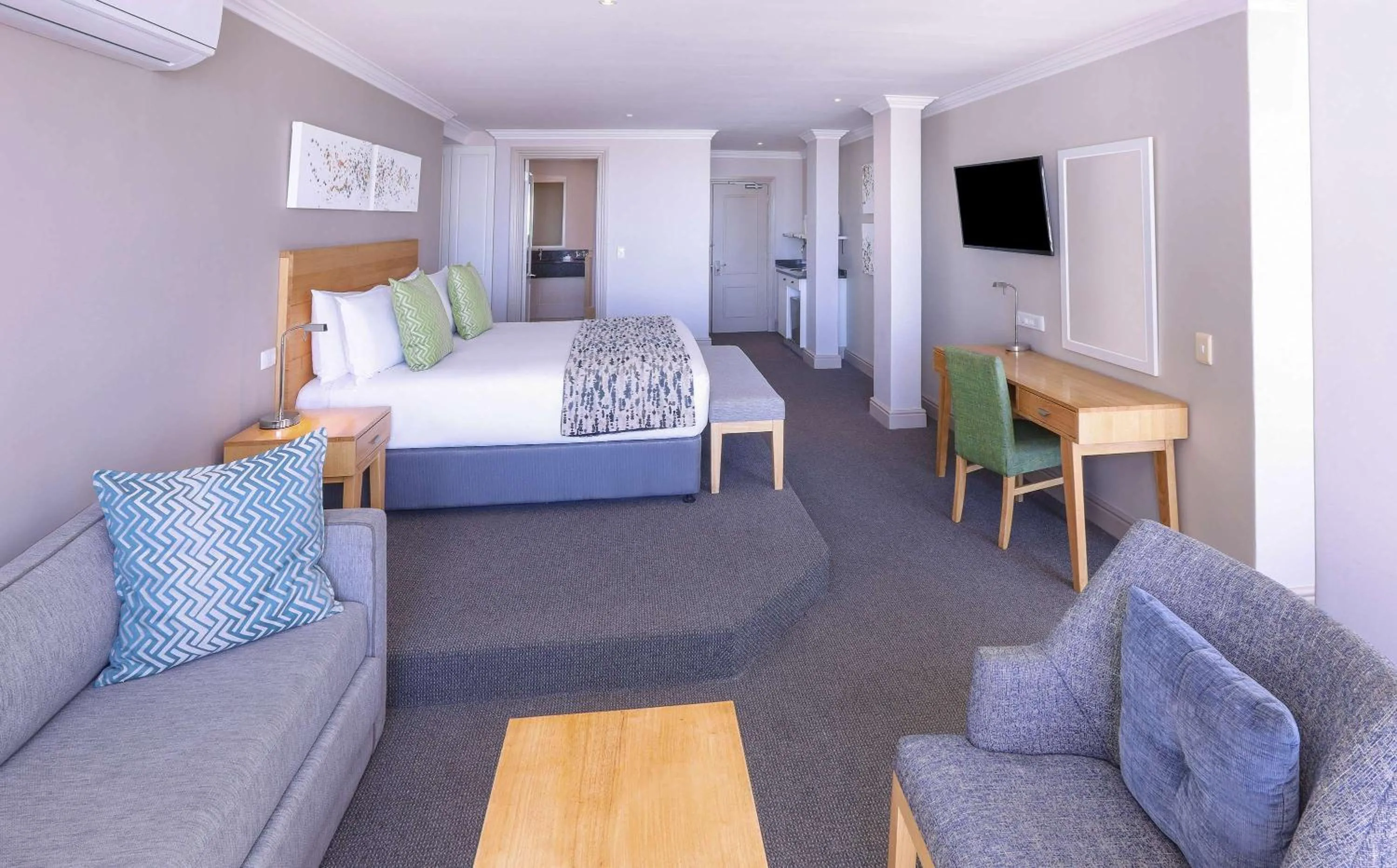 Bedroom, Bed in Southern Sun The Marine