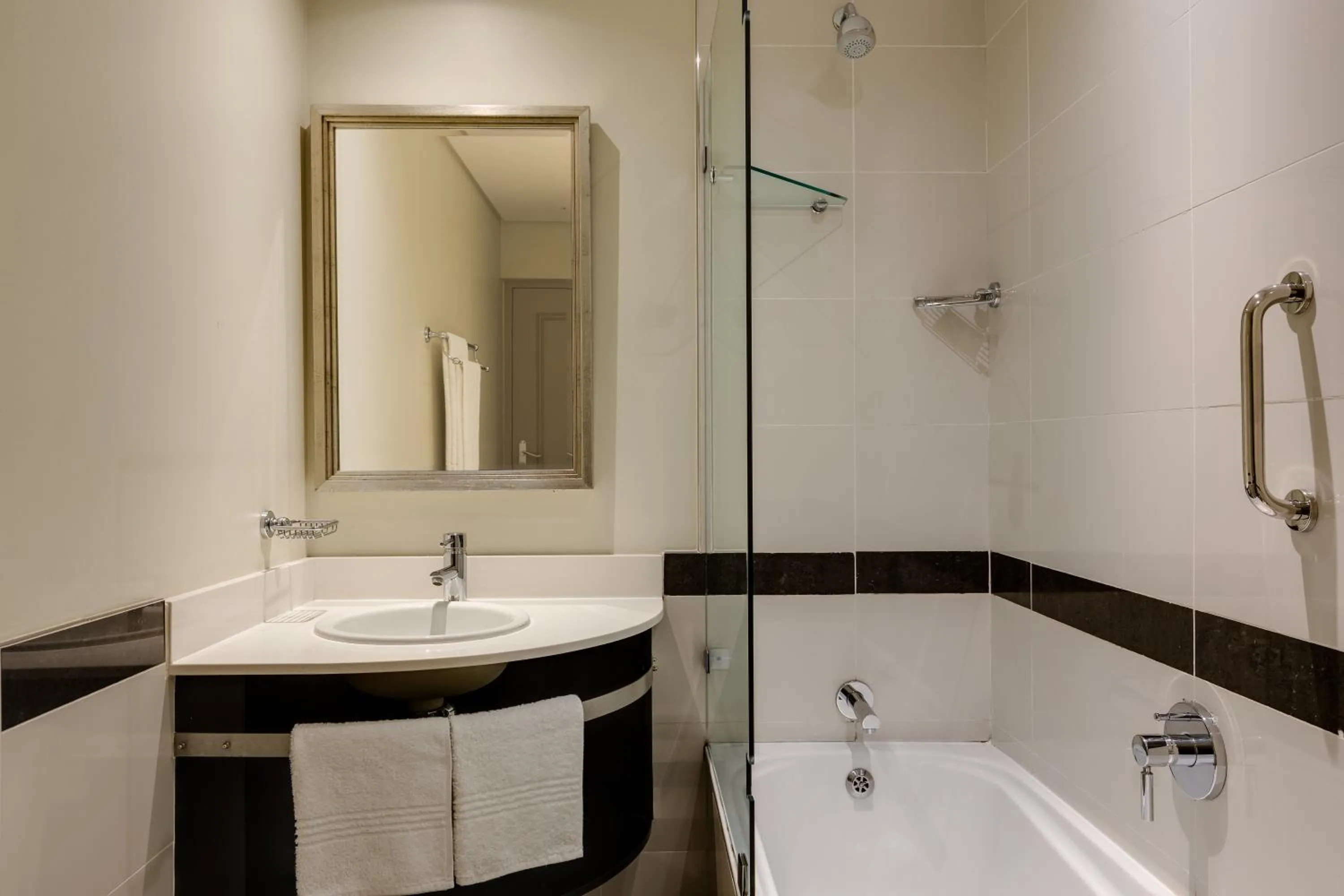 Bathroom in Southern Sun The Marine