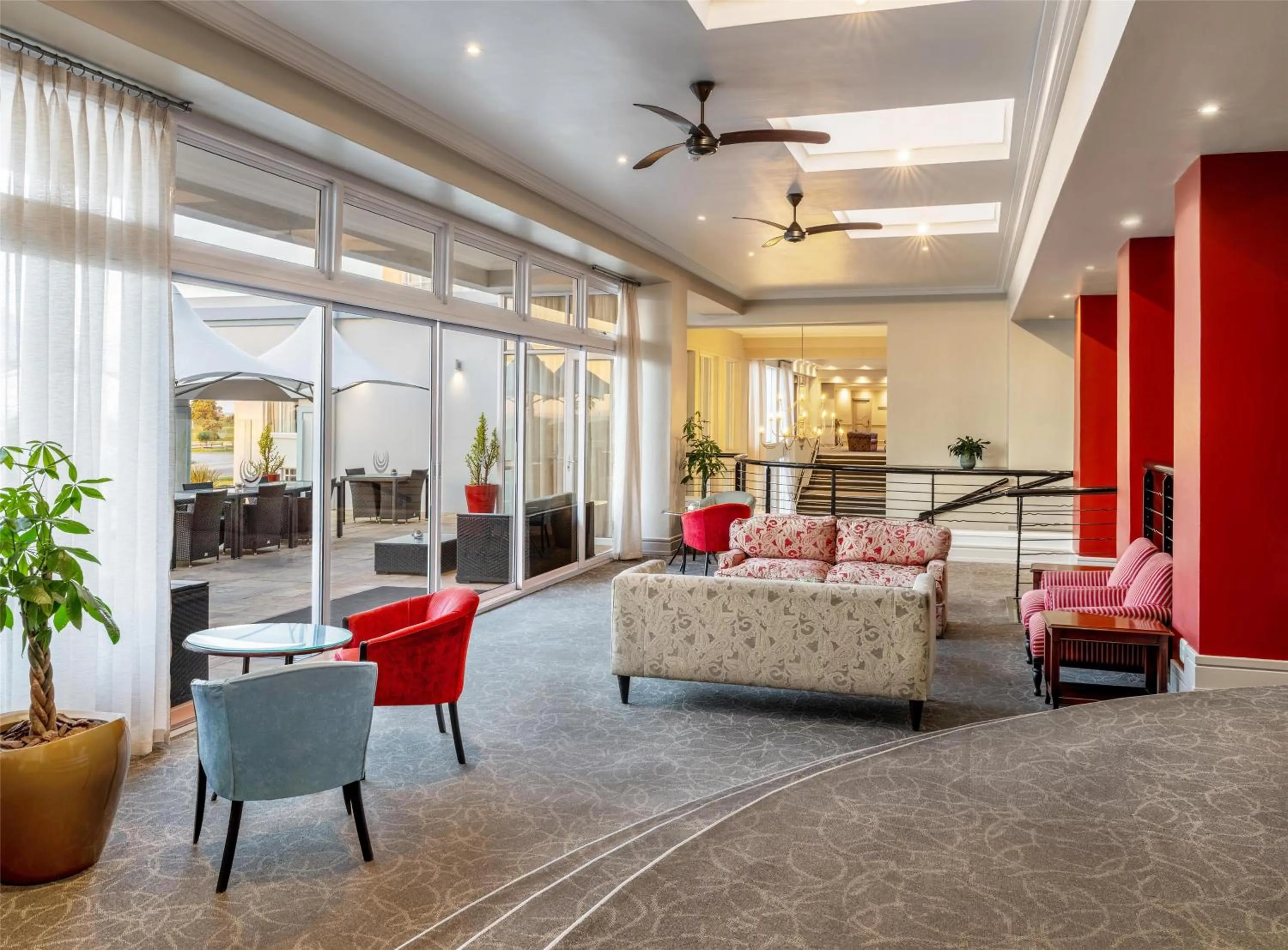 Lounge or bar in Southern Sun The Marine