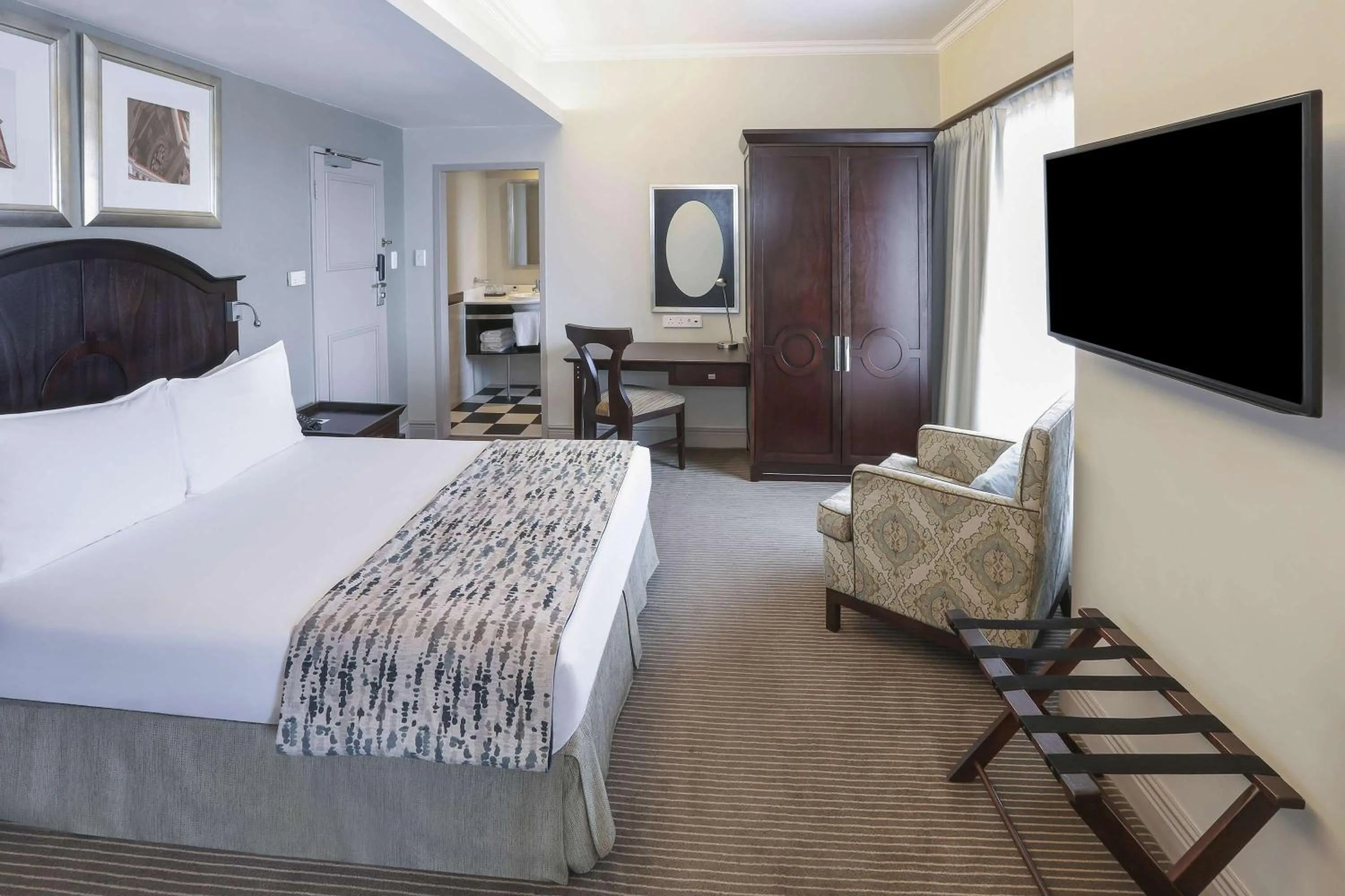 Bedroom, Bed in Southern Sun The Marine