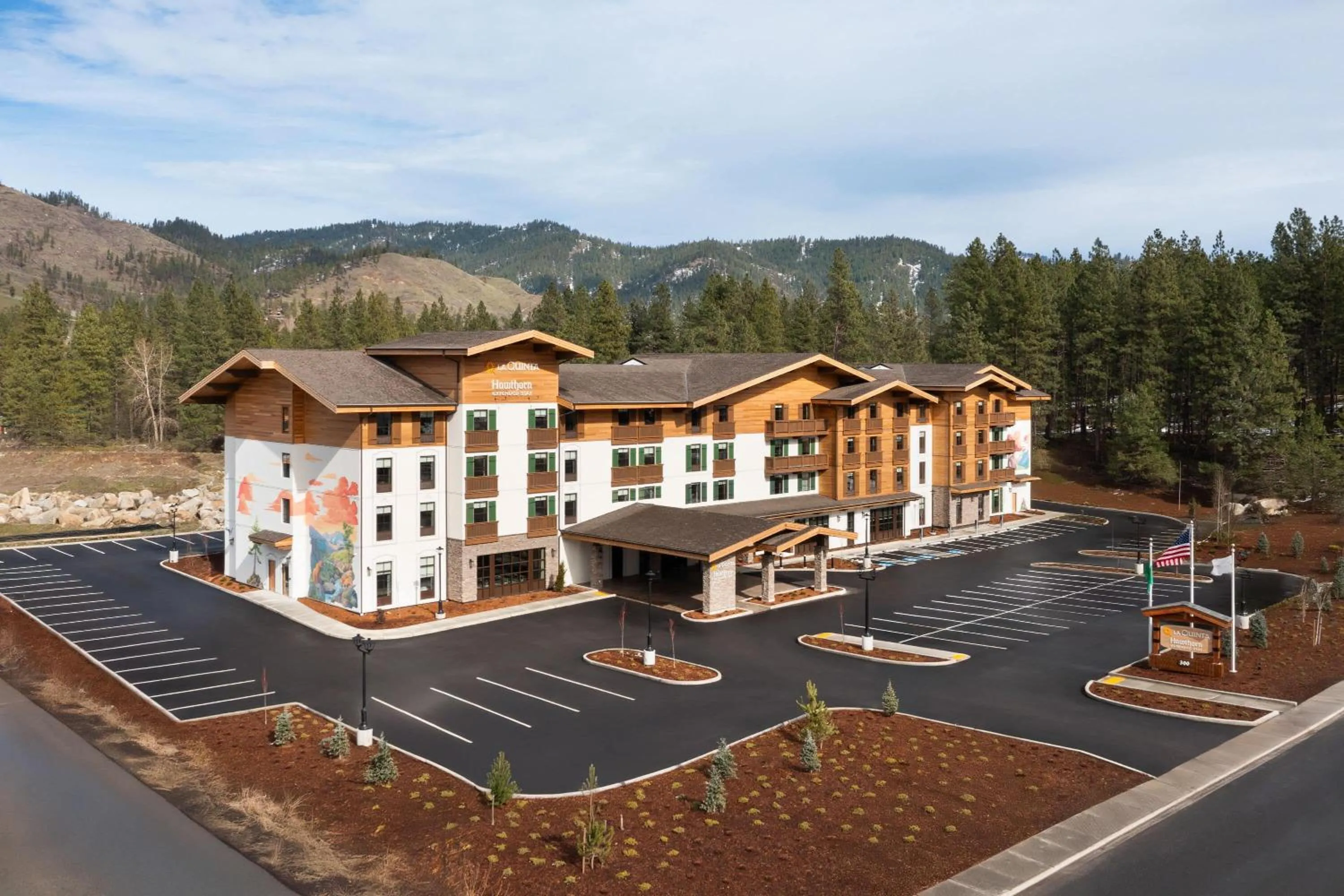 Property building in Hawthorn Extended Stay by Wyndham Leavenworth