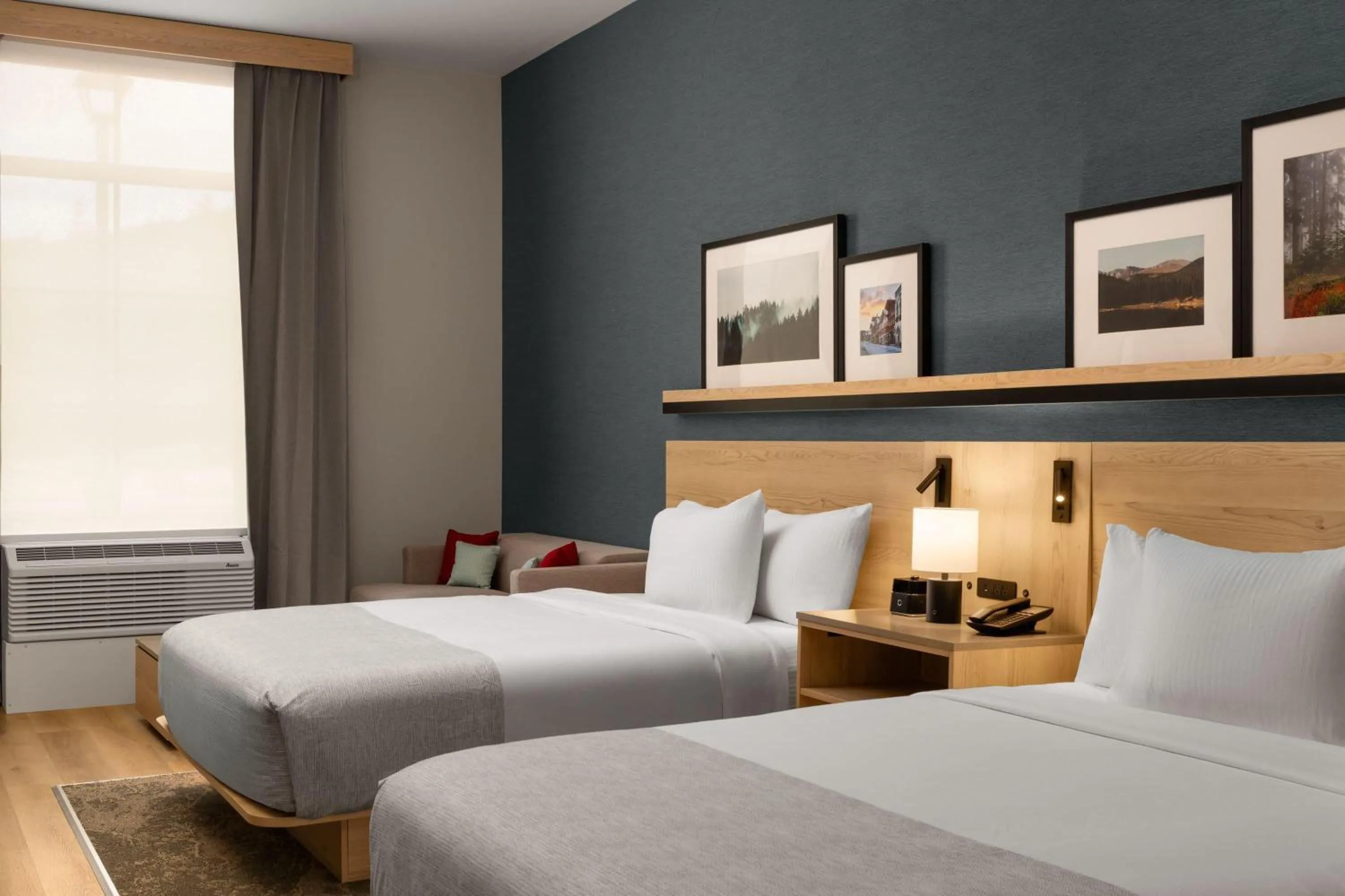 Photo of the whole room, Bed in Hawthorn Extended Stay by Wyndham Leavenworth