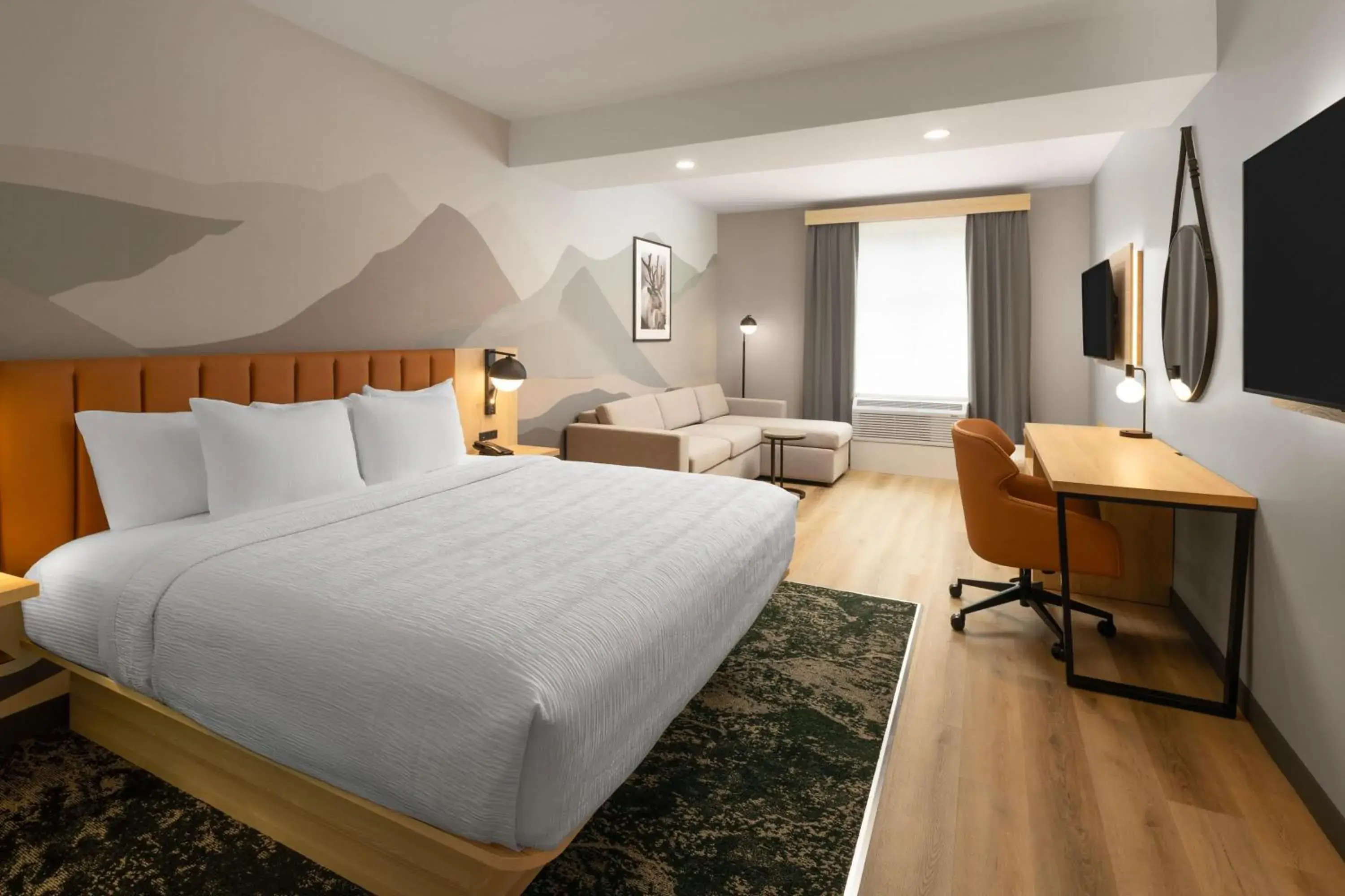 King Suite - Extended Hearing Accessible/Non-Smoking in La Quinta Inn and Suites by Wyndham Leavenworth King Suite - Extended Hearing Accessible/Non-Smoking in La Quinta Inn and Suites by Wyndham Leavenworth