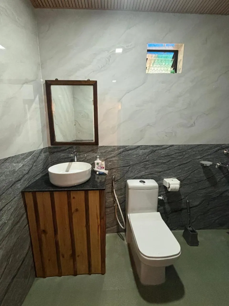 Toilet in Jardim a Mar