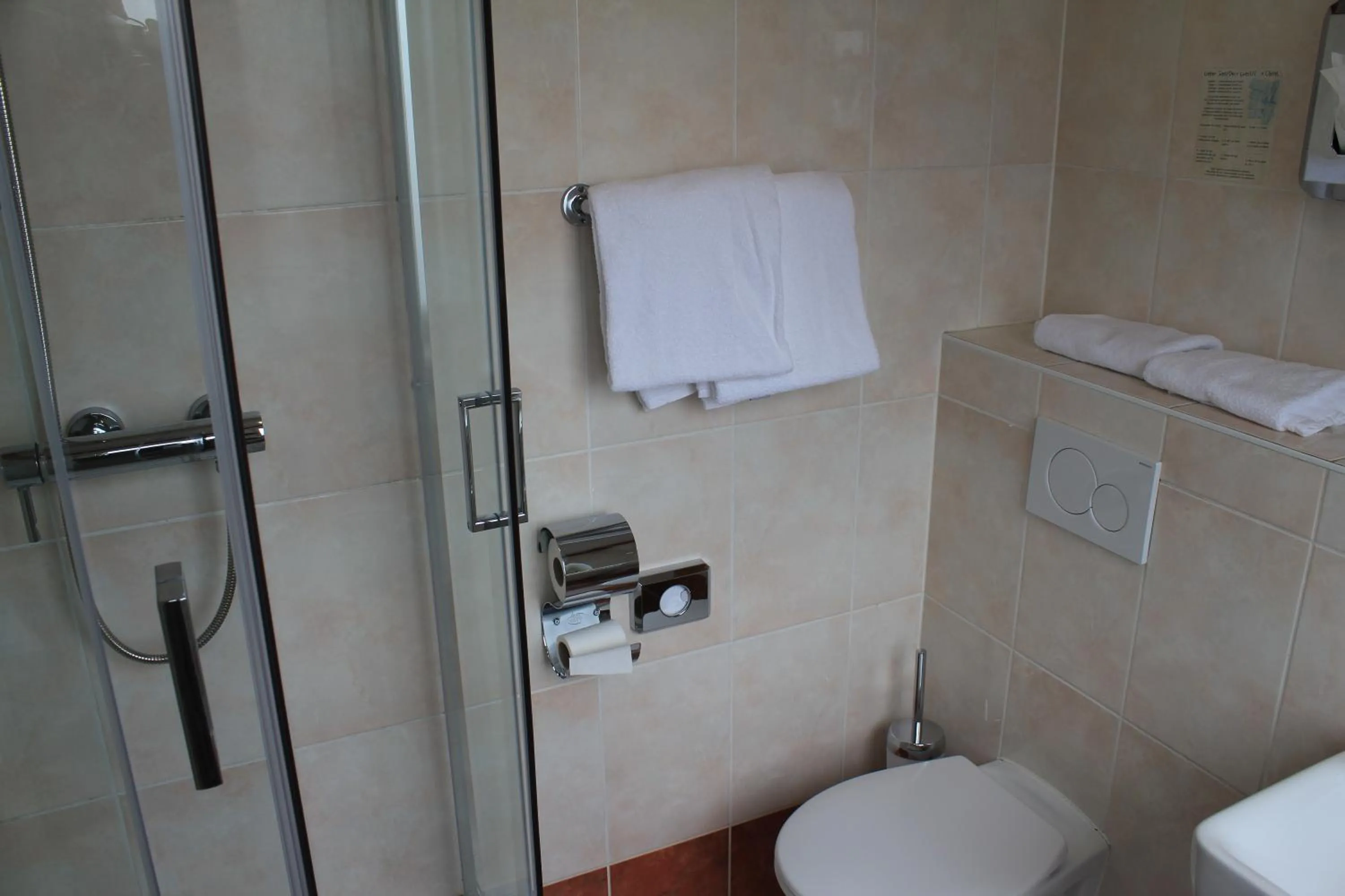 Shower in Fair Hotel Europaallee