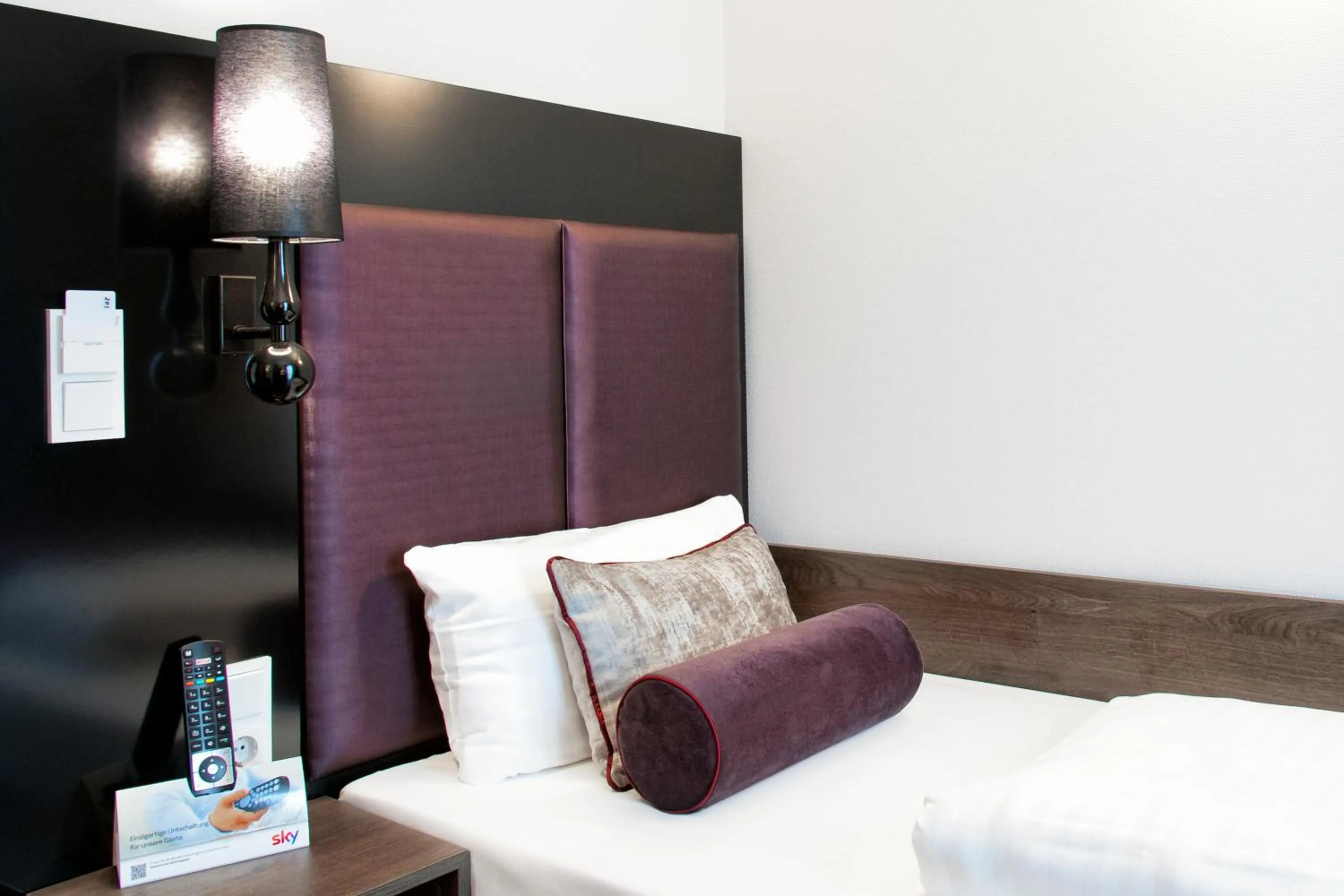 Photo of the whole room, Bed in Fair Hotel Europaallee