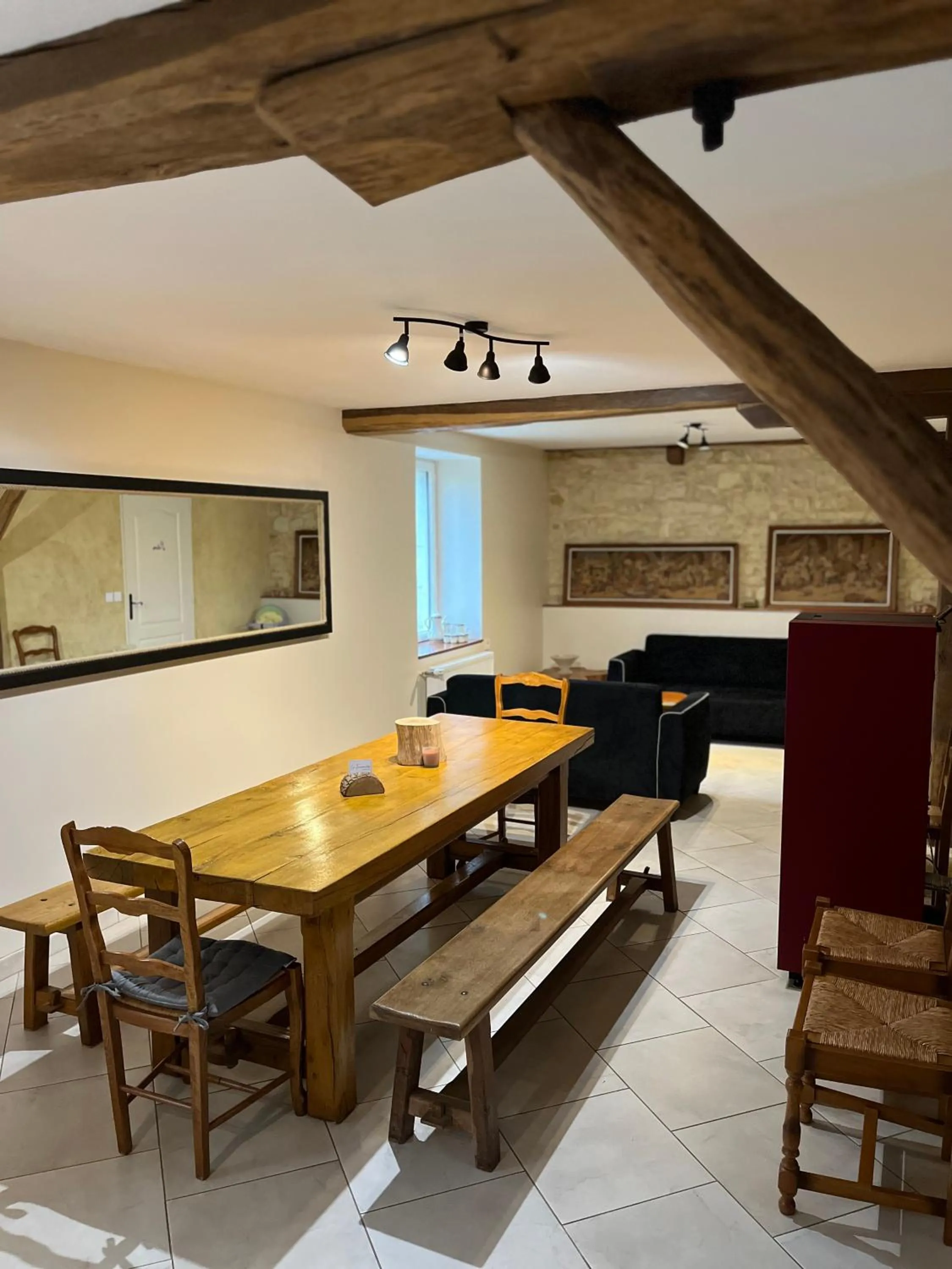 Dining area in La Fauconnière