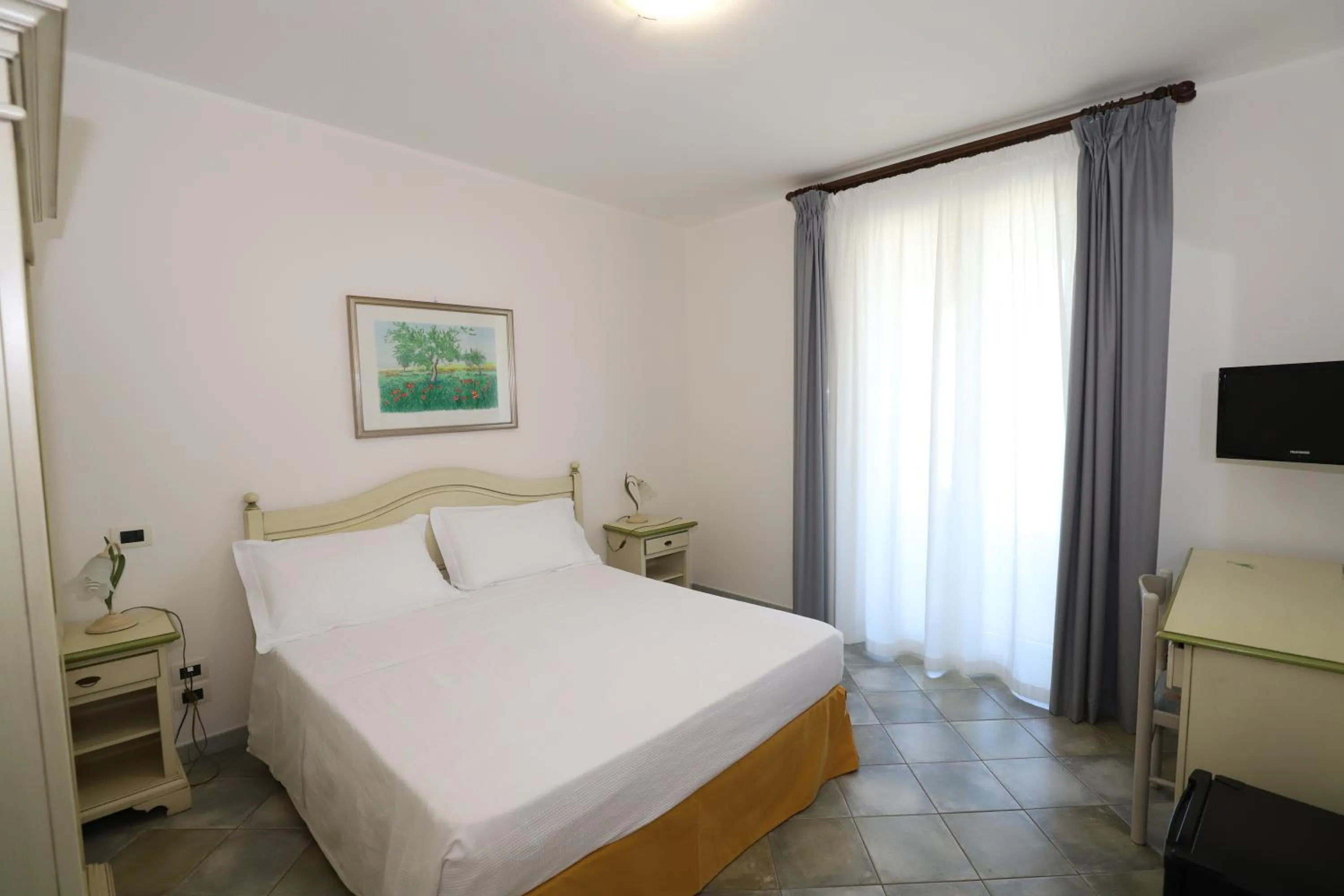 Photo of the whole room, Bed in Hotel Celeste