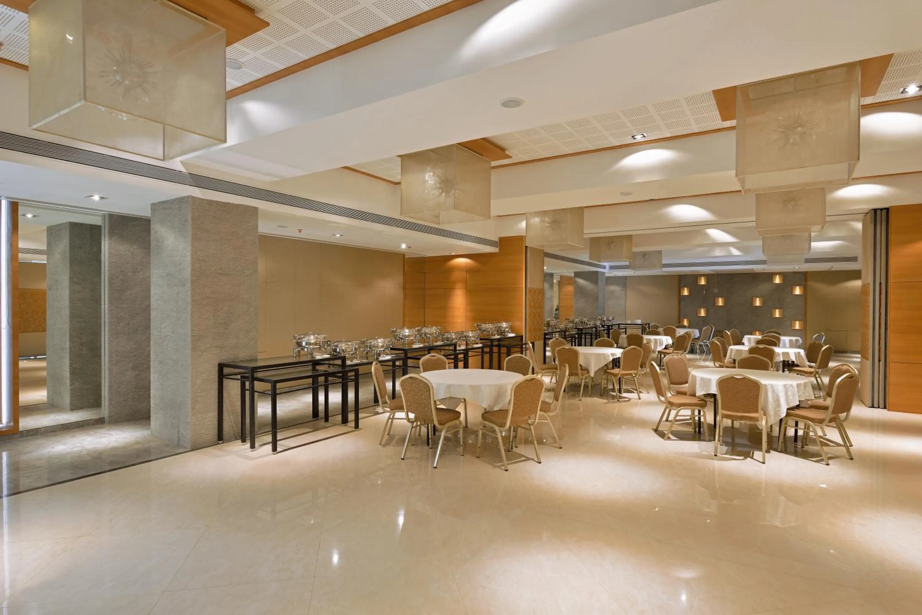 Restaurant/places to eat in Krishna Palace Hotel - Ambernath