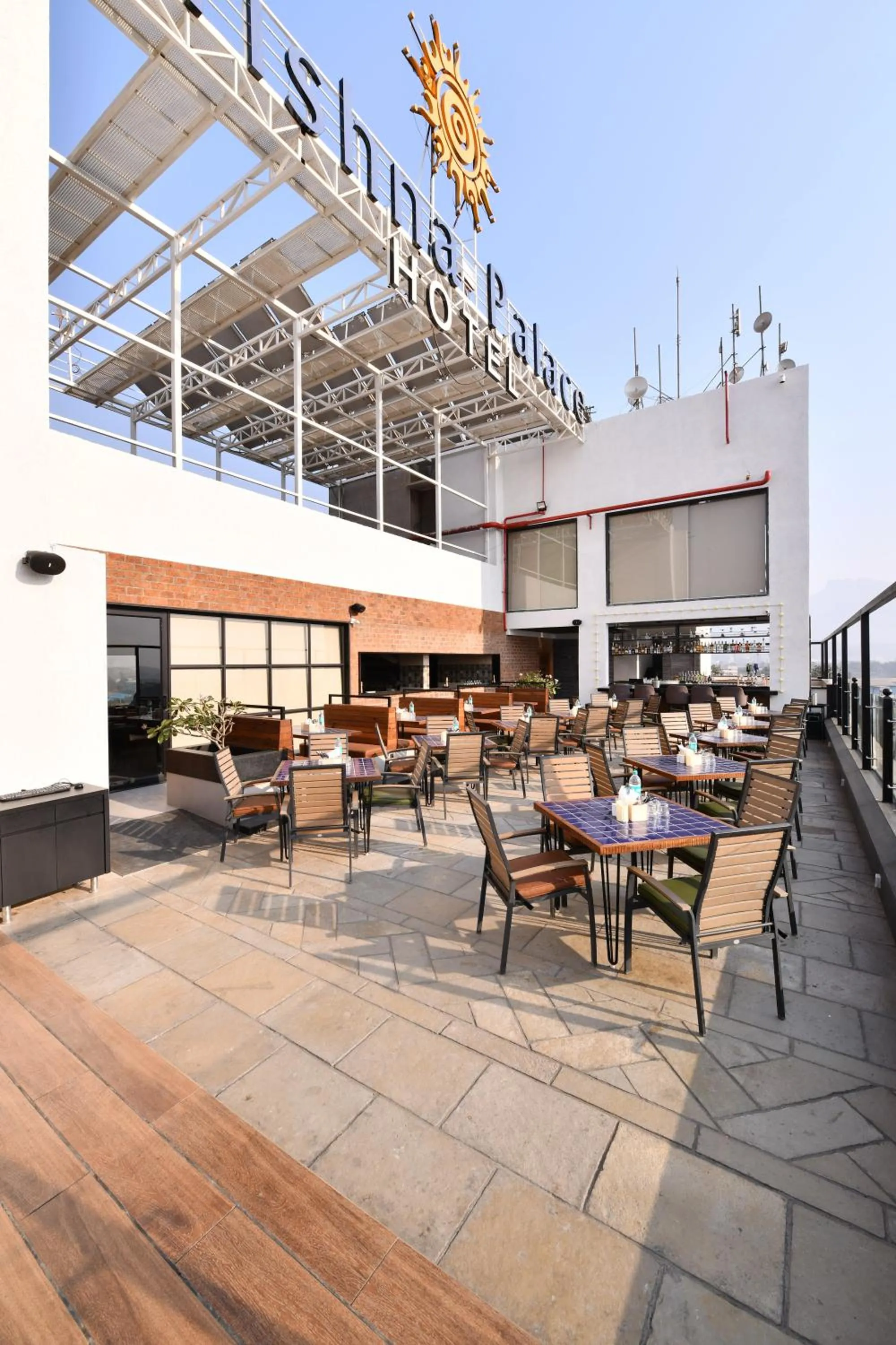 Restaurant/places to eat in Krishna Palace Hotel - Ambernath