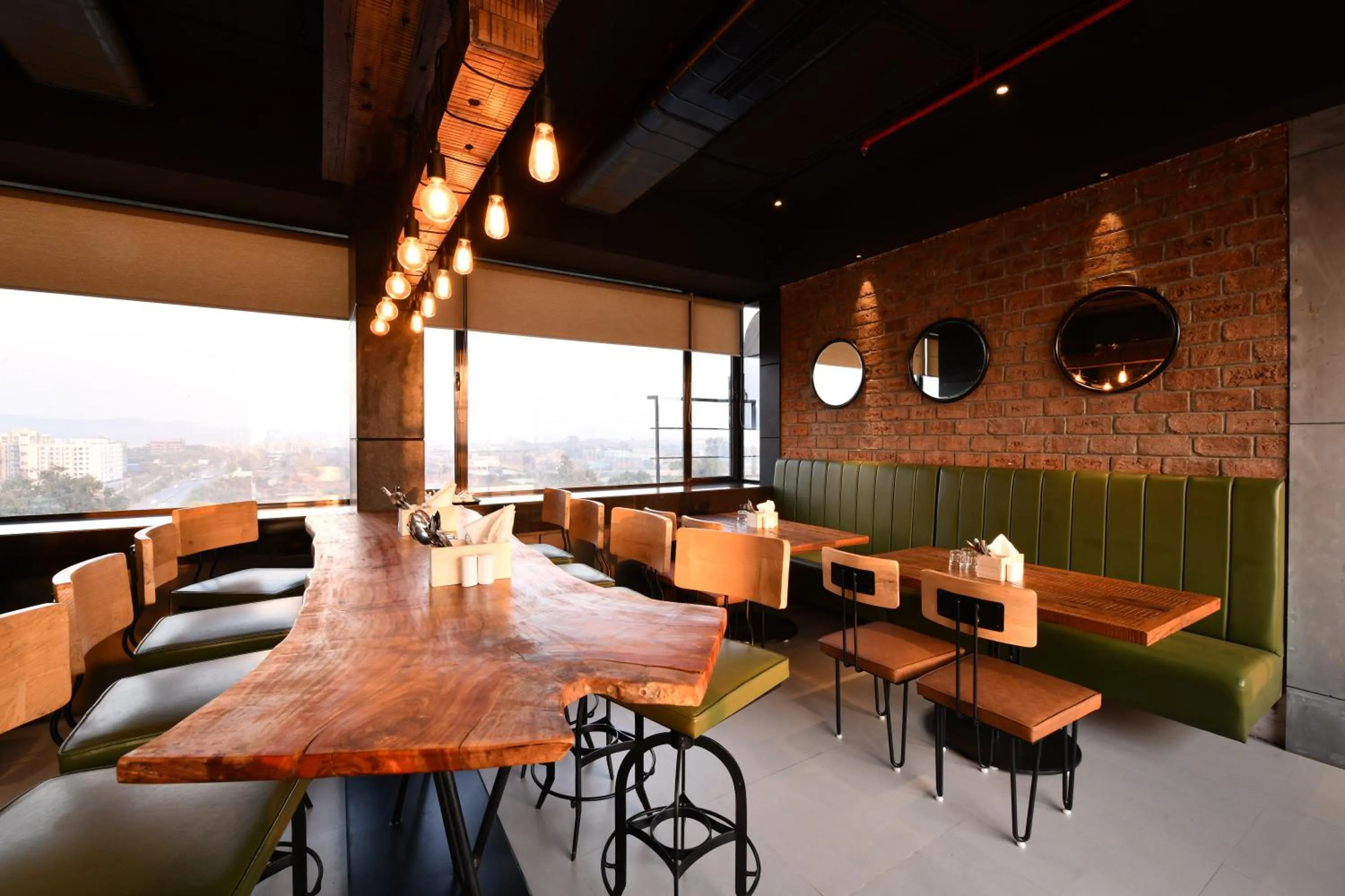 Restaurant/places to eat in Krishna Palace Hotel - Ambernath