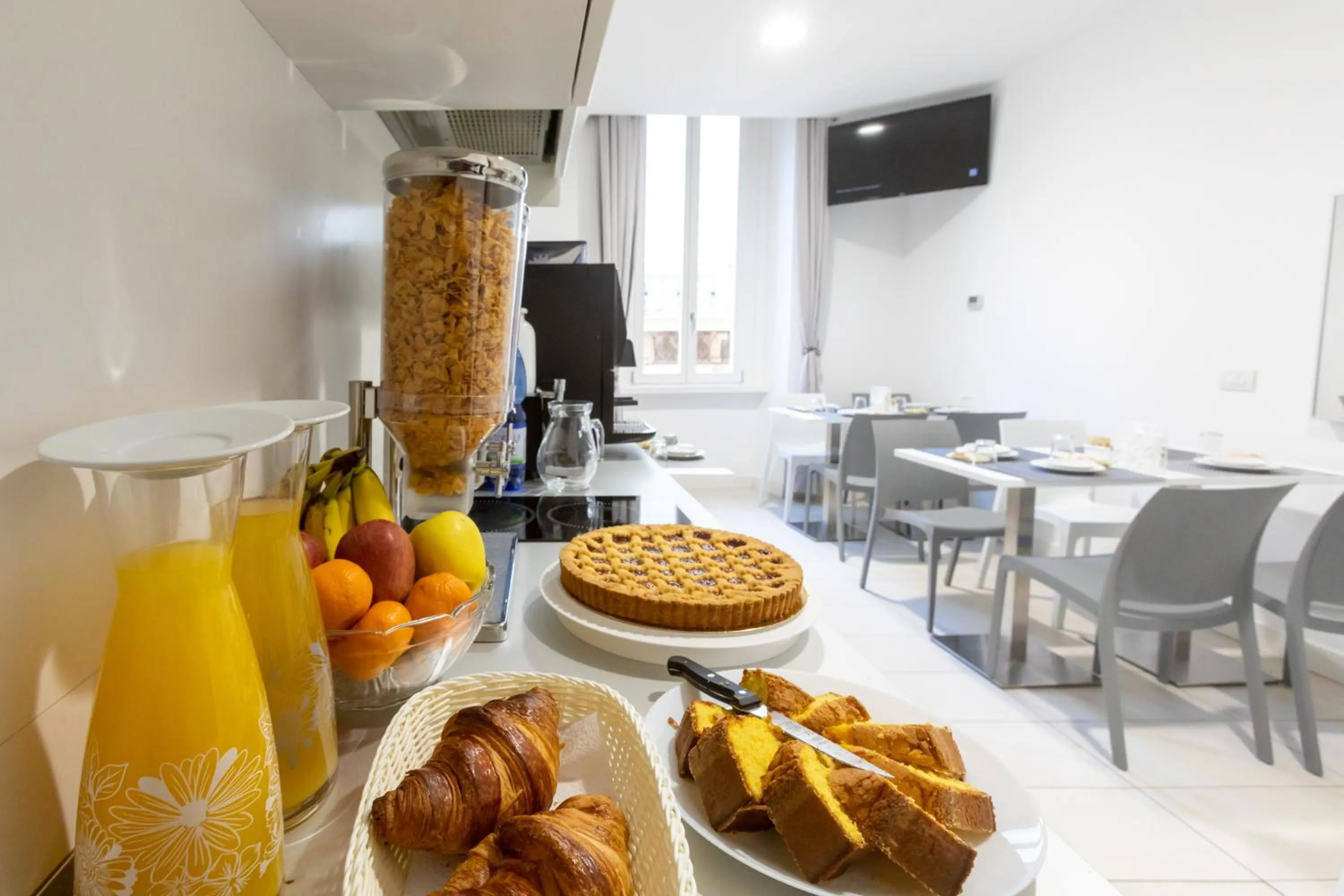 Restaurant/places to eat in Trevi Elite Rome