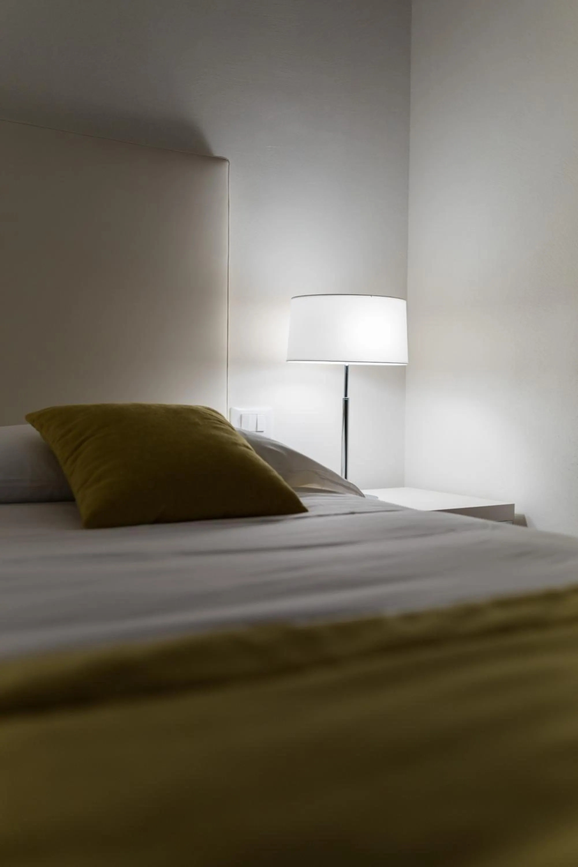 Decorative detail, Bed in Trevi Elite Rome