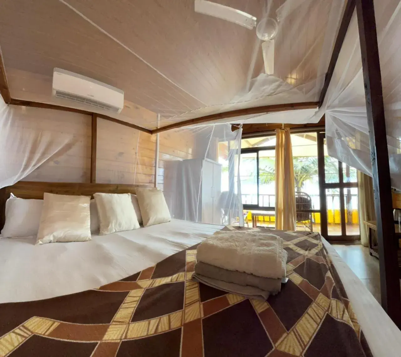 Bed in Sonho do Mar Bed in Sonho do Mar