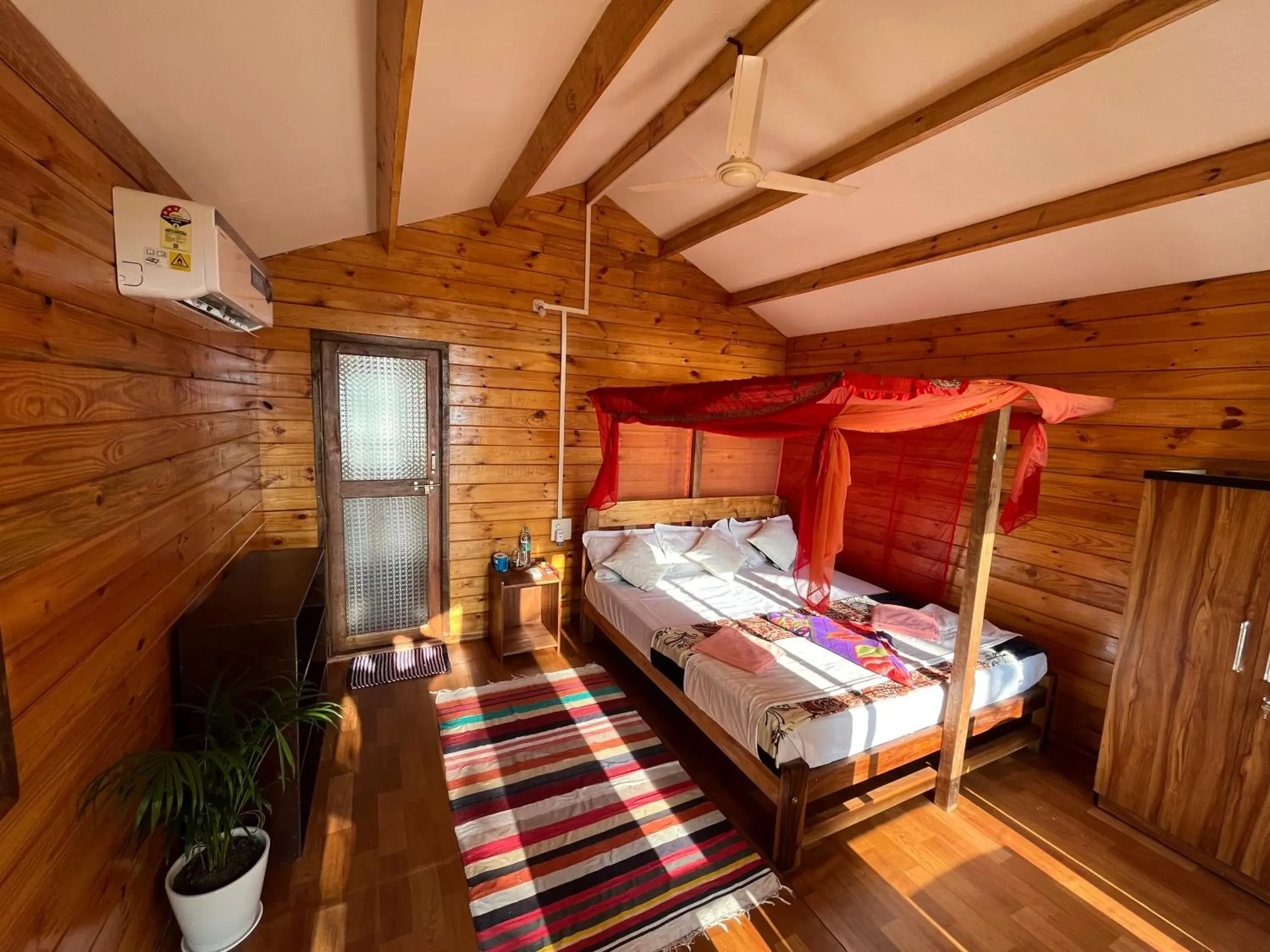 Photo of the whole room, Bed in Sonho do Mar Photo of the whole room, Bed in Sonho do Mar