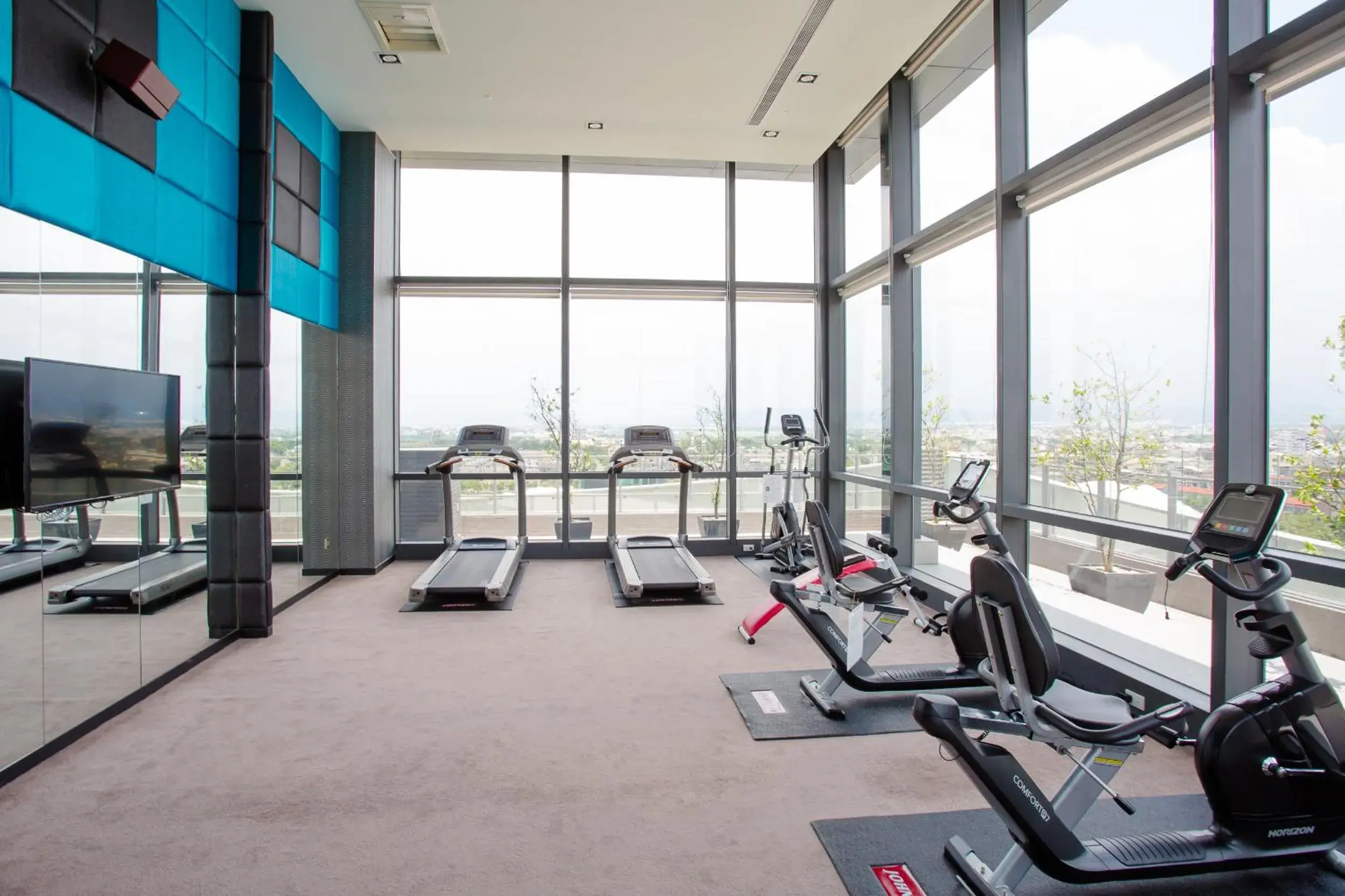 Fitness centre/facilities in Sun Hao International Hotel Fitness centre/facilities in Sun Hao International Hotel