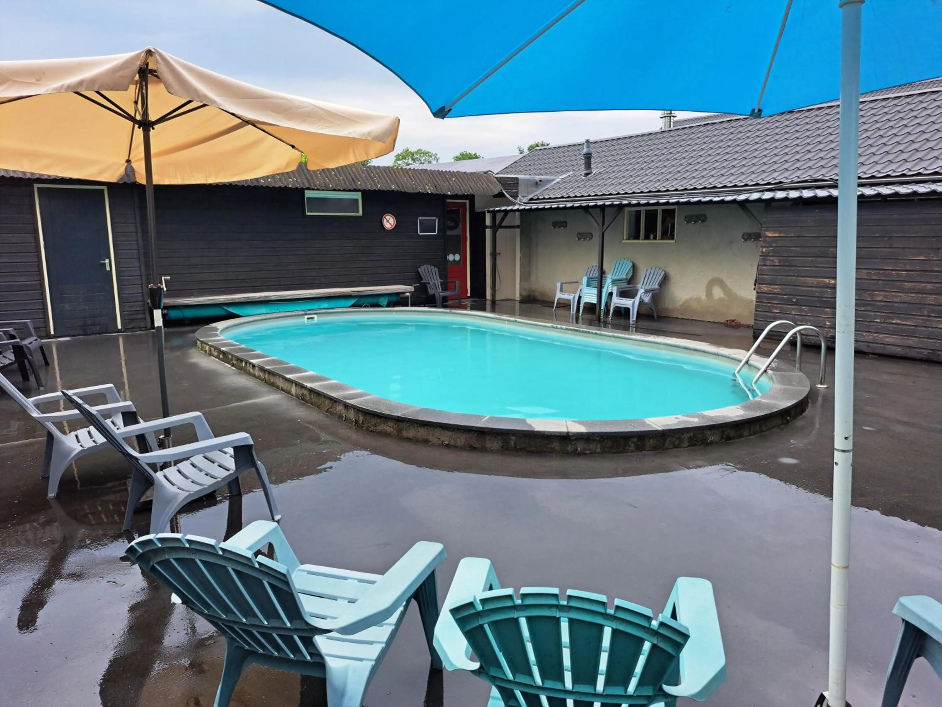 Swimming pool in Boertel Lamperse Hei