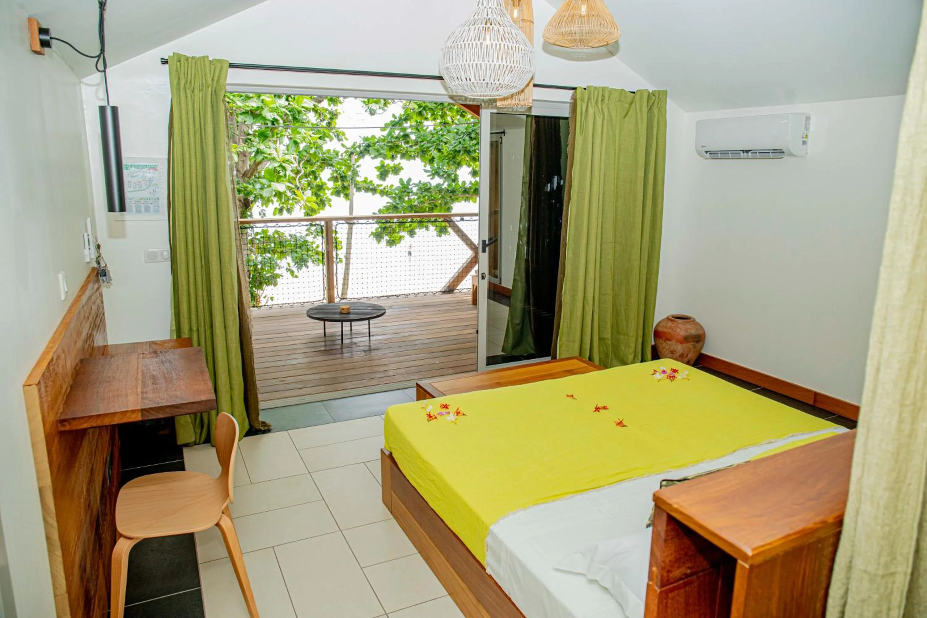 Bed in Le Jardin Maore