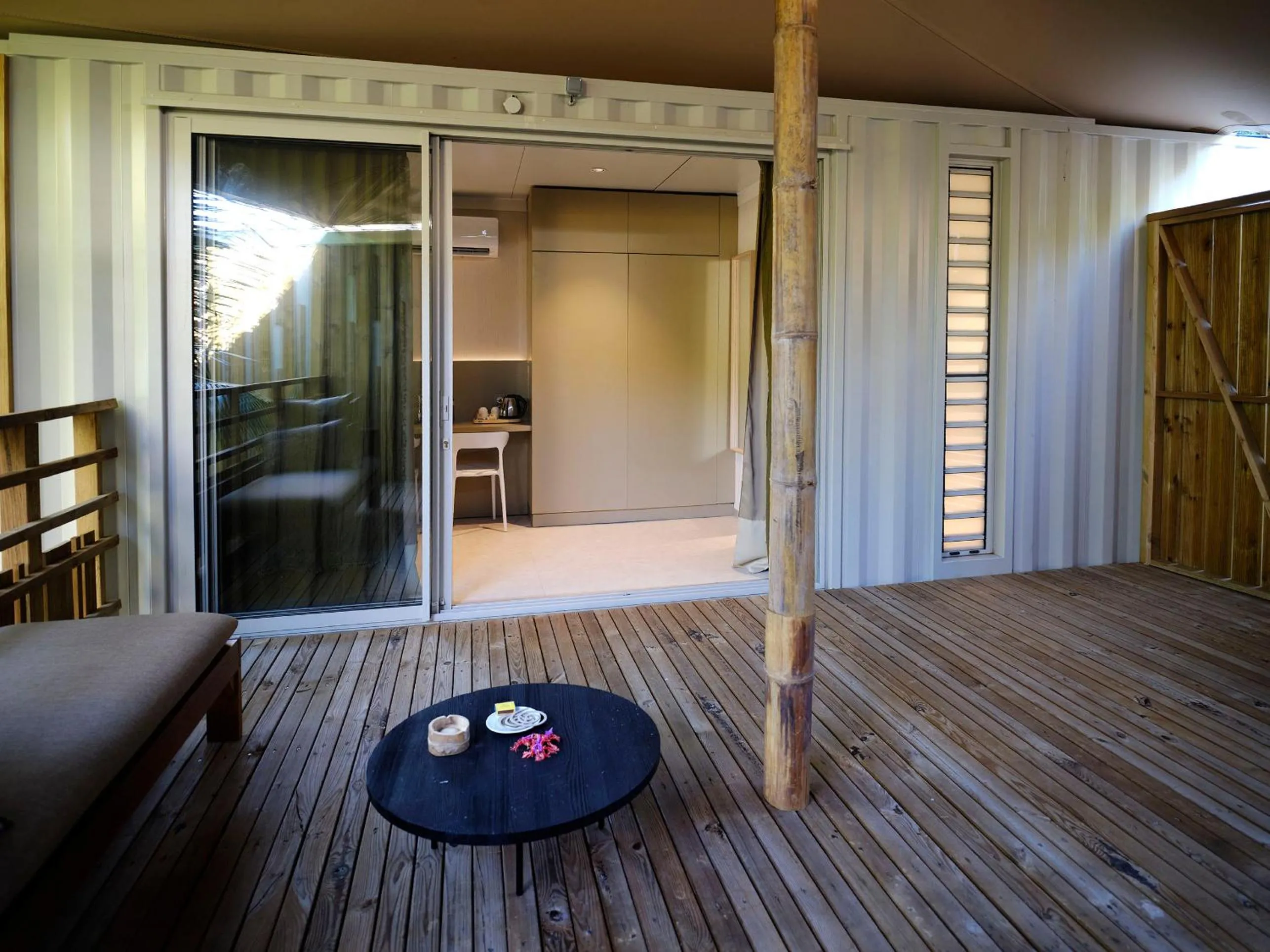 Patio in Le Jardin Maore