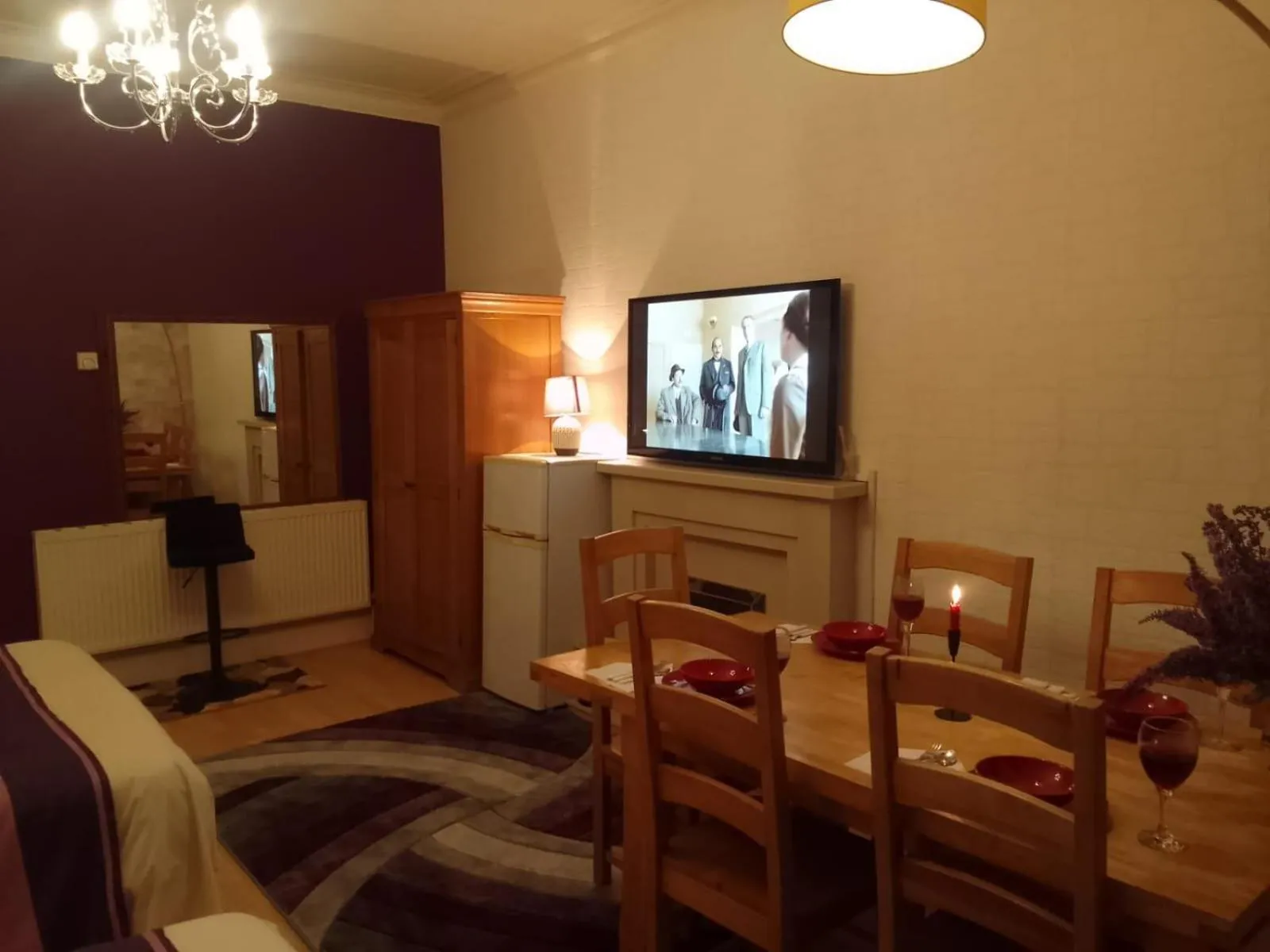 2 Bedroom Exec Suite-Sleeps 7-Pets-Parking-Wifi