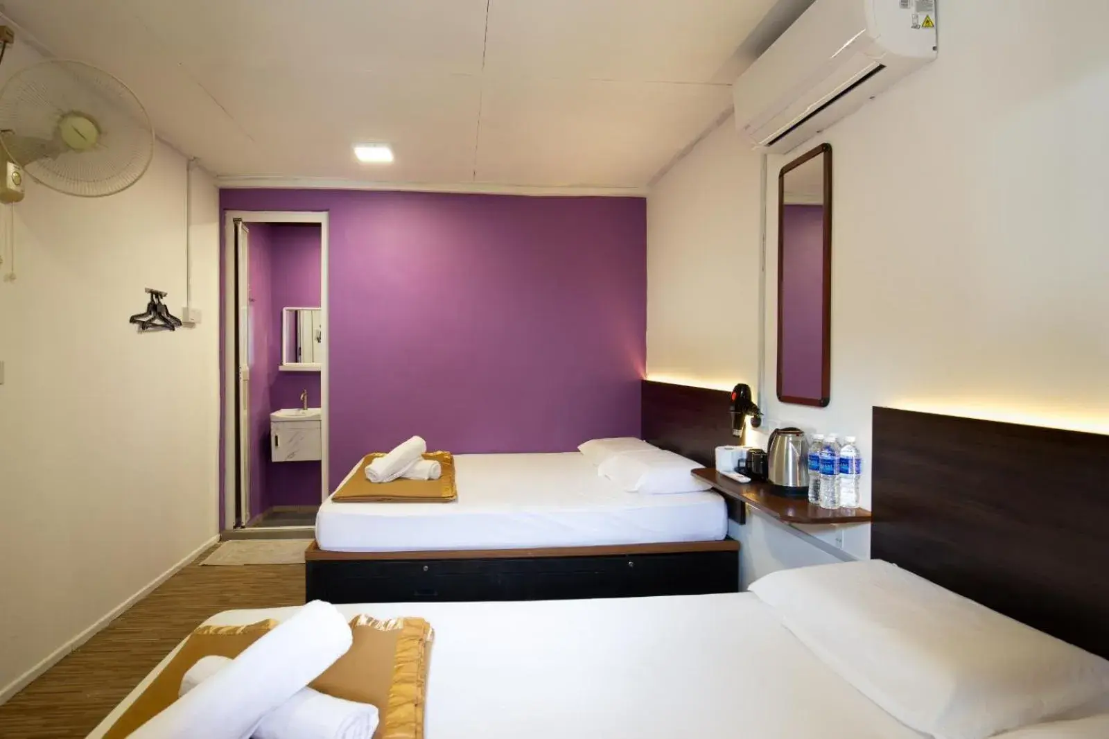 Photo of the whole room, Bed in Paya Debloc Village Photo of the whole room, Bed in Paya Debloc Village