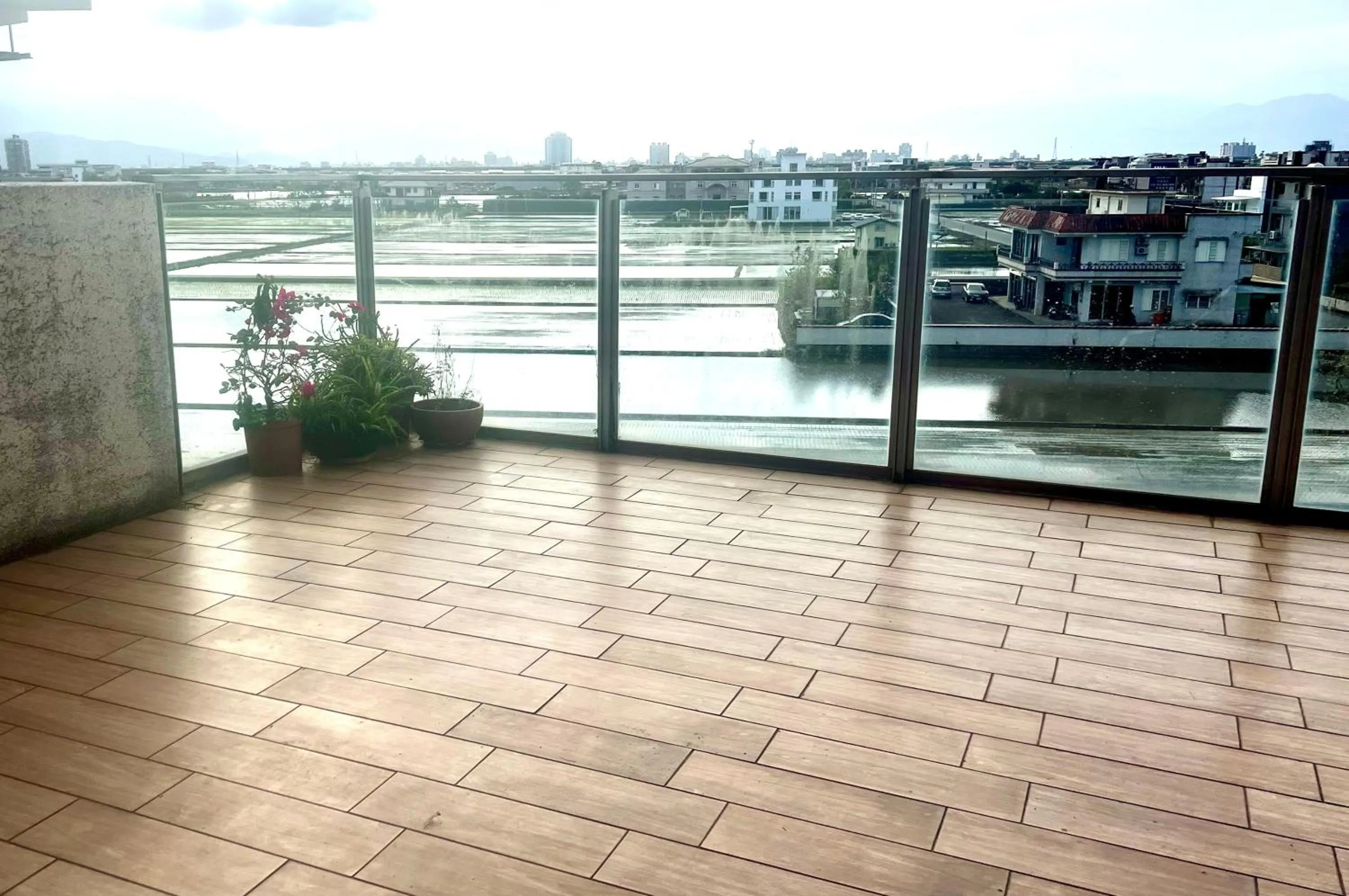 Day in Grand Allevia Villa