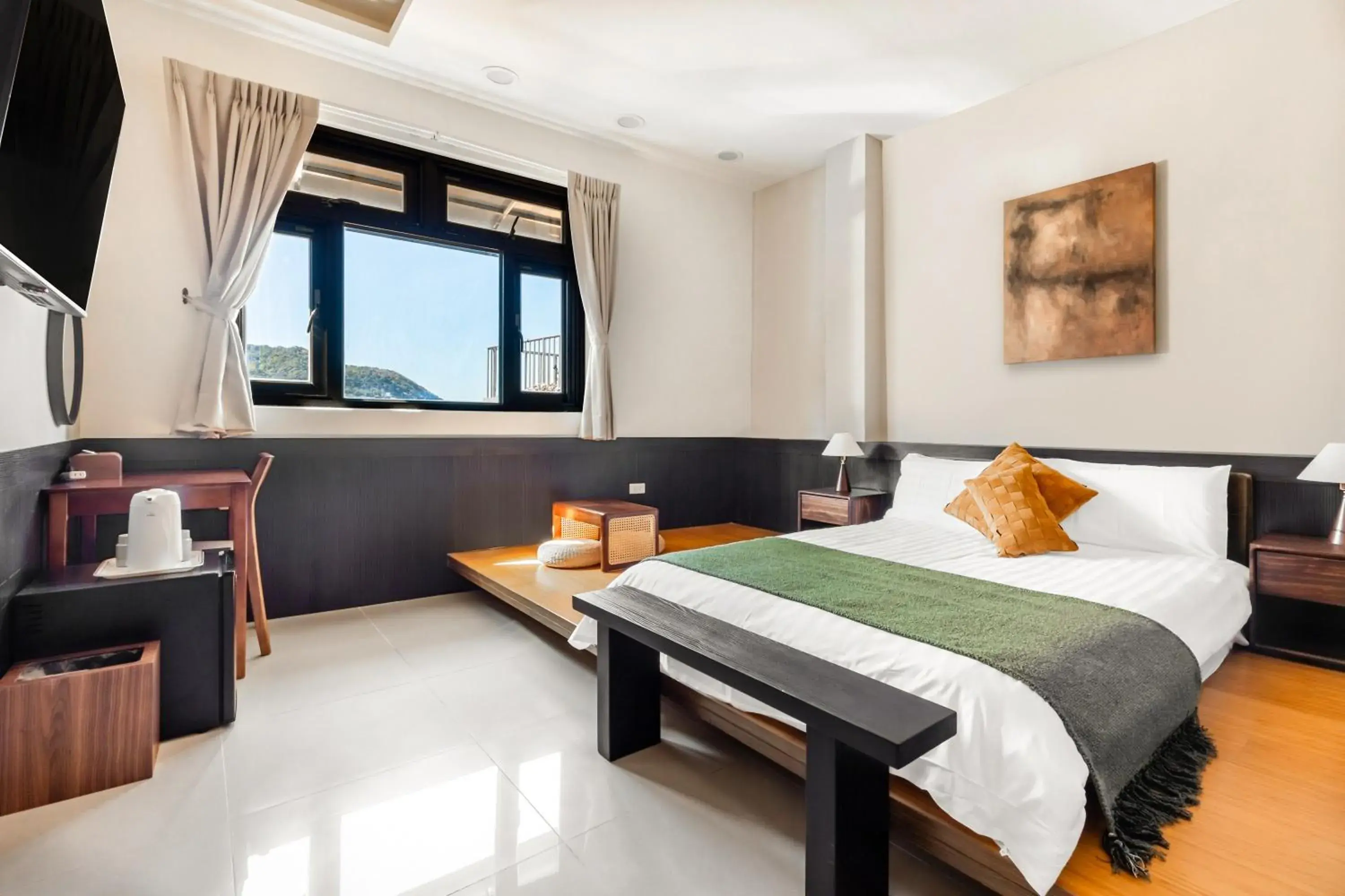 Double Room with Mountain View in Harmony Easy Stay Double Room with Mountain View in Harmony Easy Stay