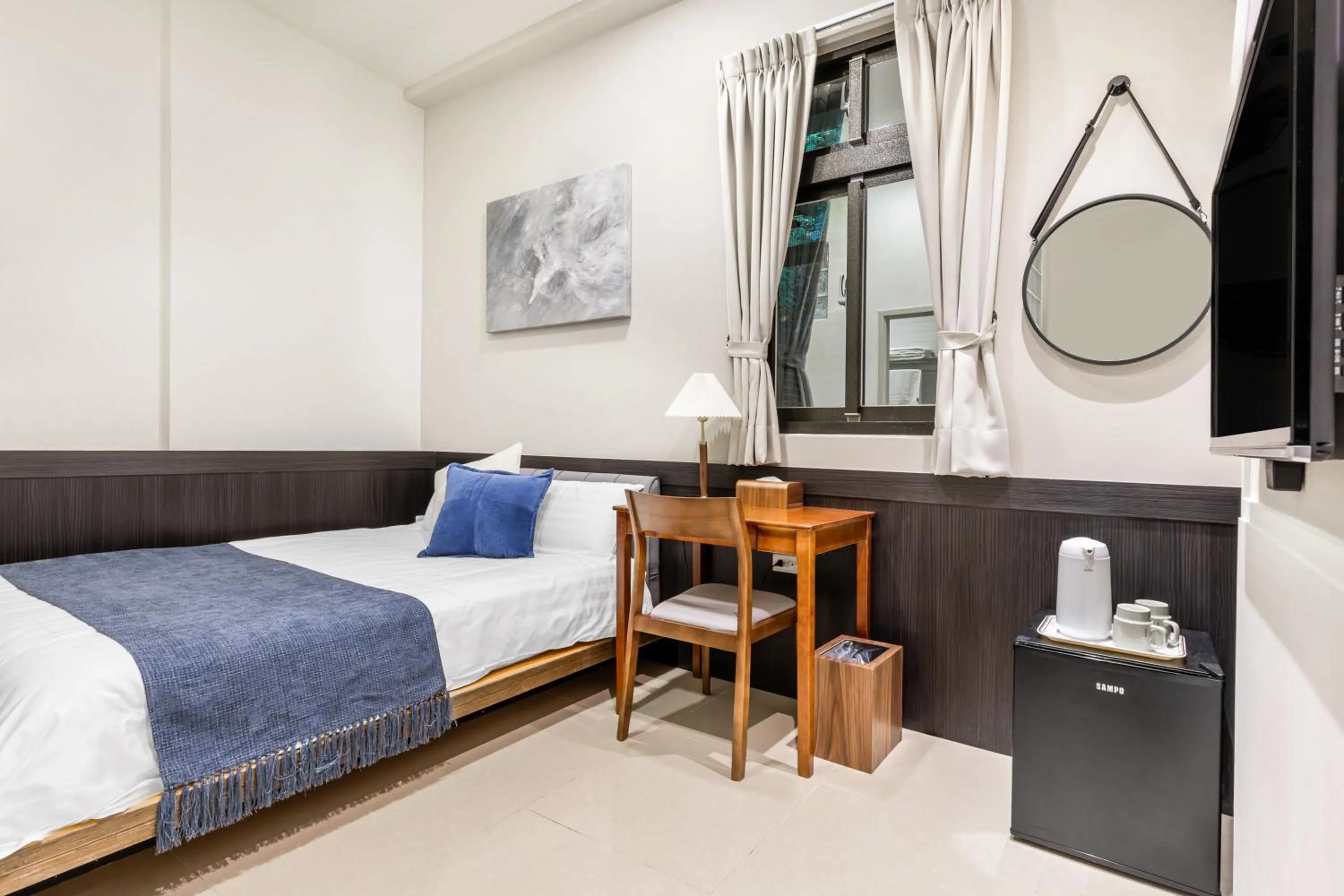 Photo of the whole room, Bed in Harmony Smart Stay