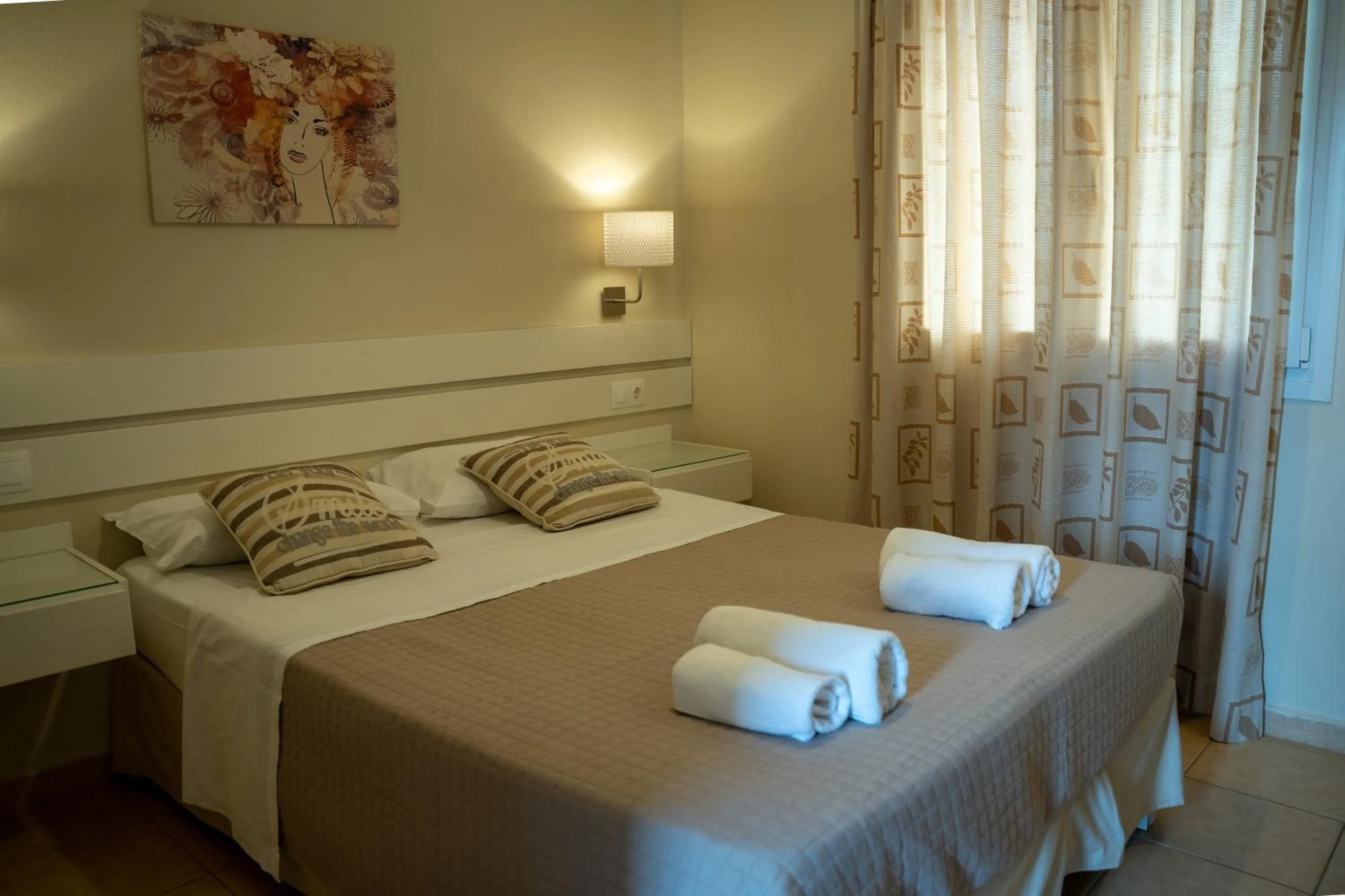 Bed in Blue Sky Apartments