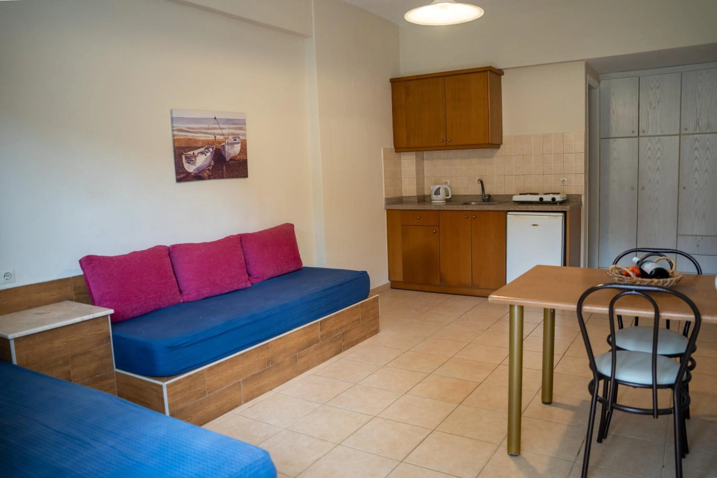 Kitchen or kitchenette in Blue Sky Apartments